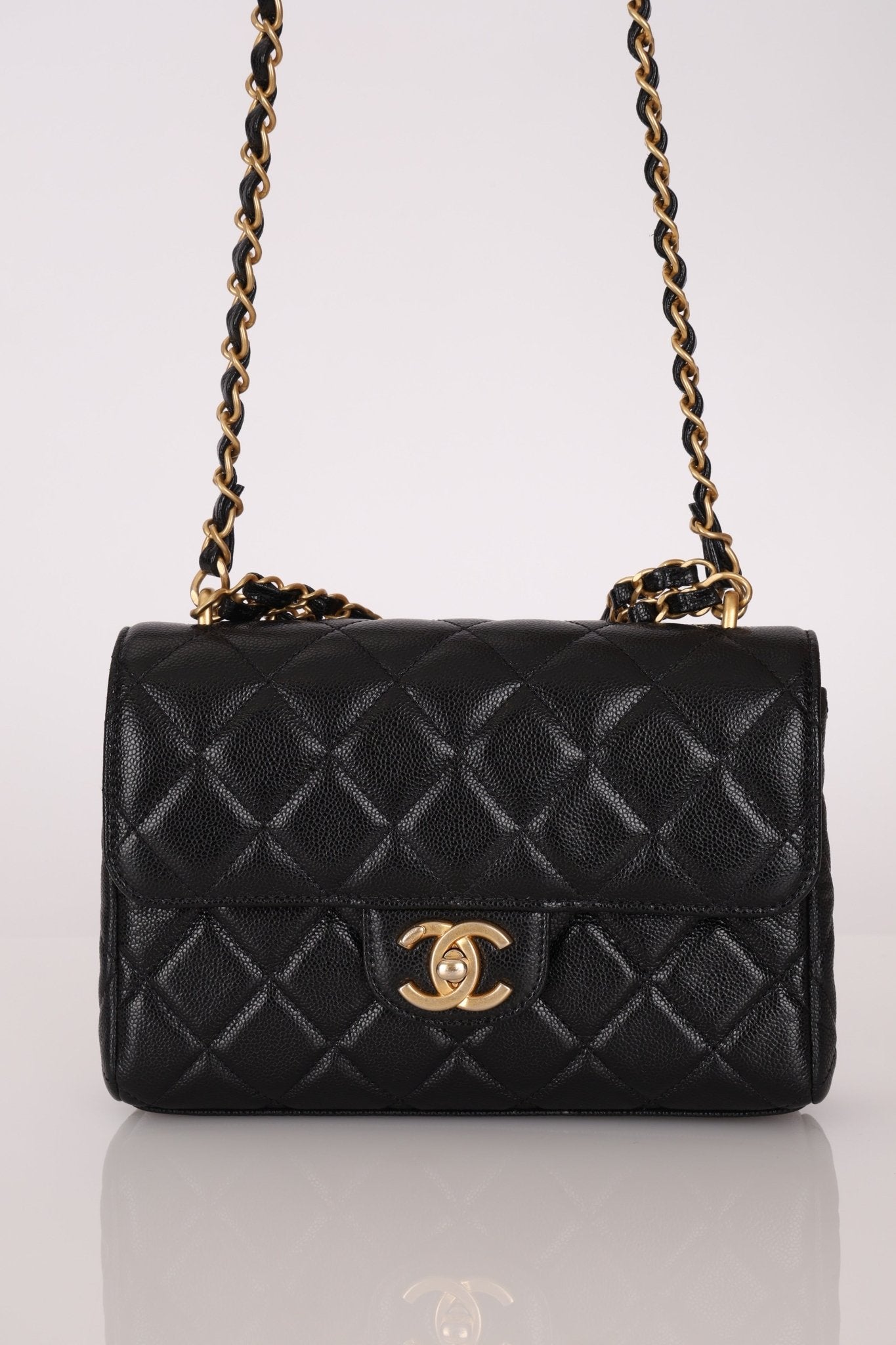 Chanel 2025 Caviar Chain Top Handle Turnlock Mini Flap - FashioNica
