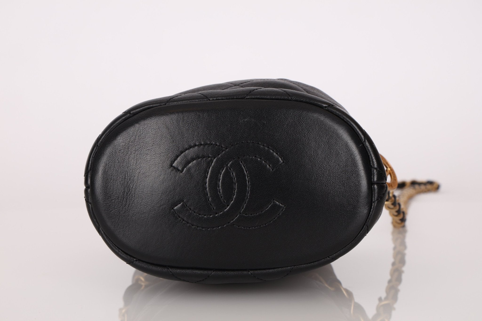 Chanel 23S CC Turnlock Medallion Chain Lambskin Bucket Bag - FashioNica