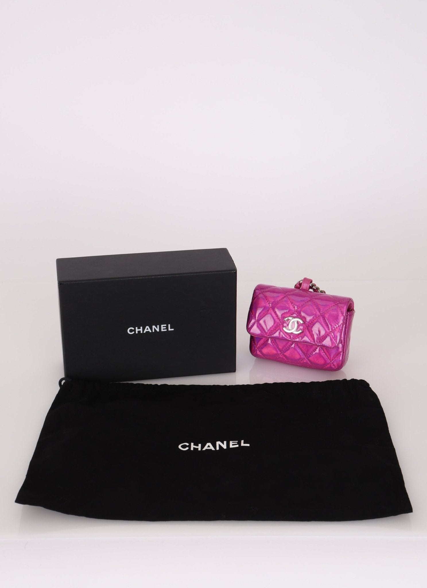 Chanel 24C Iridescent Patent Quilted Carabiner Card Holder - FashioNica