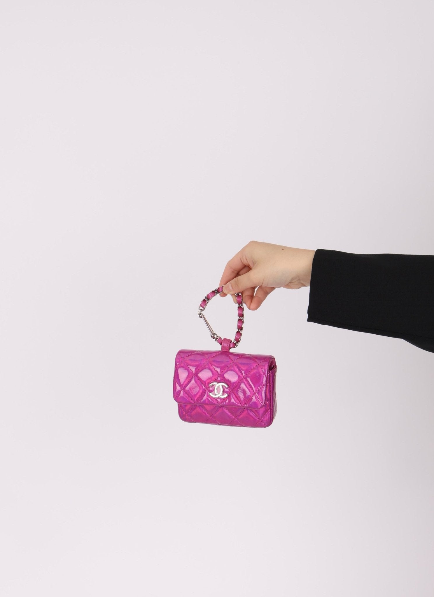 Chanel 24C Iridescent Patent Quilted Carabiner Card Holder - FashioNica