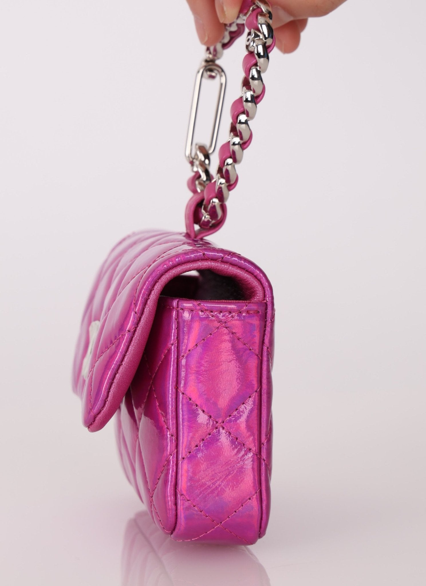 Chanel 24C Iridescent Patent Quilted Carabiner Card Holder - FashioNica