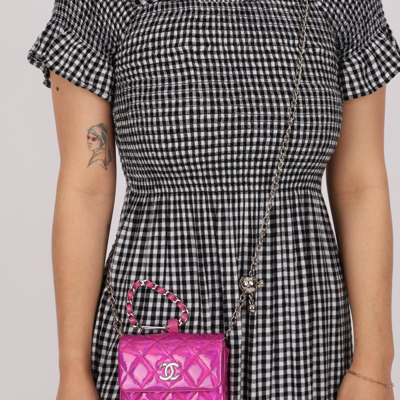 Chanel 24C Iridescent Patent Quilted Carabiner Card Holder - FashioNica