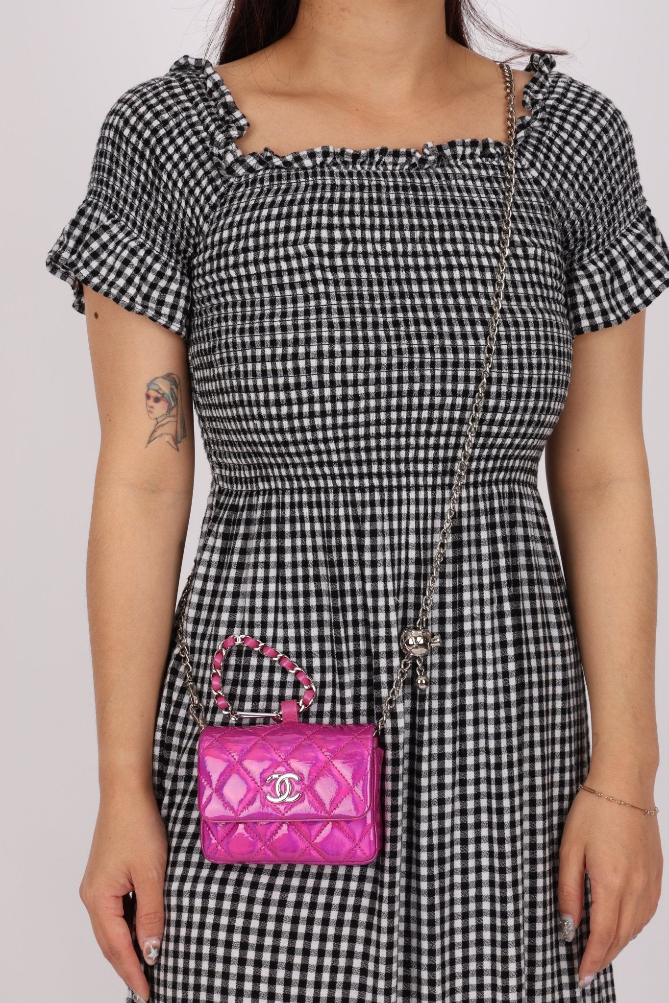 Chanel 24C Iridescent Patent Quilted Carabiner Card Holder - FashioNica