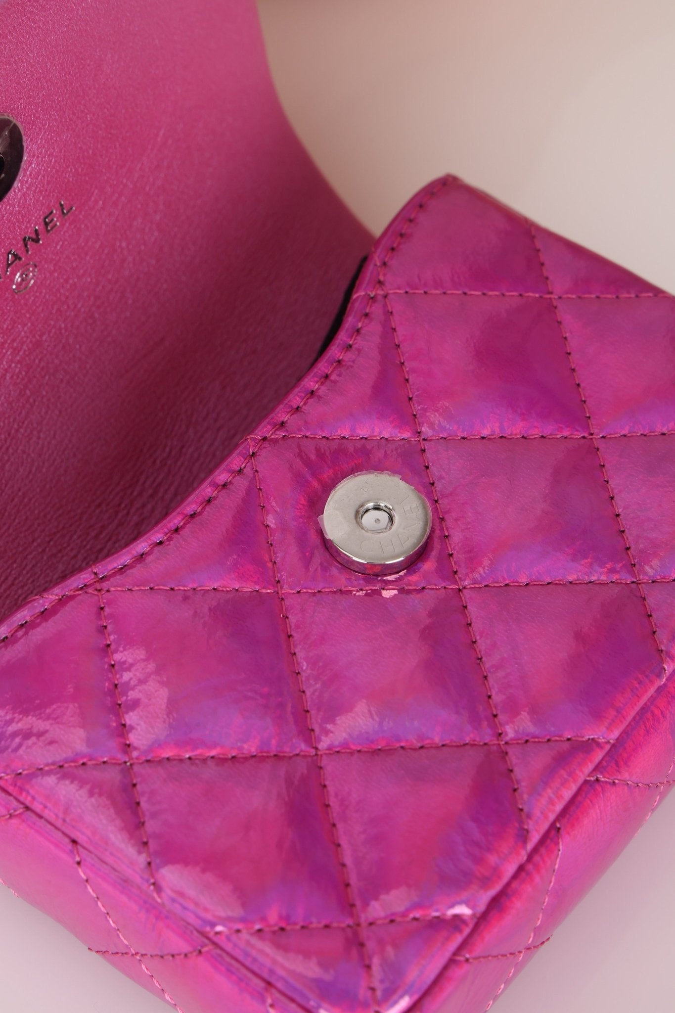 Chanel 24C Iridescent Patent Quilted Carabiner Card Holder - FashioNica