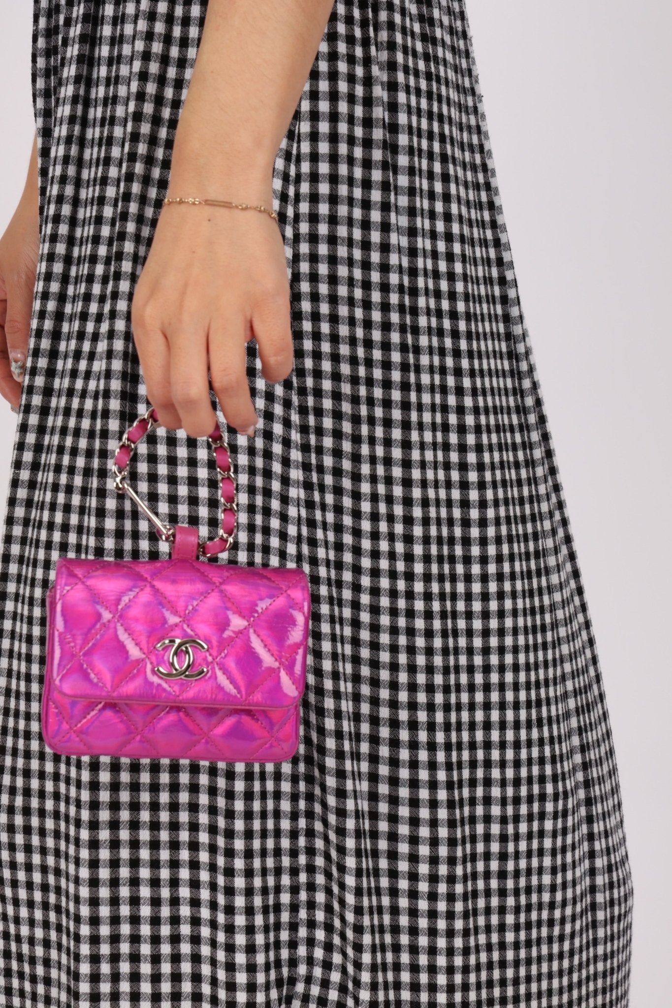 Chanel 24C Iridescent Patent Quilted Carabiner Card Holder - FashioNica