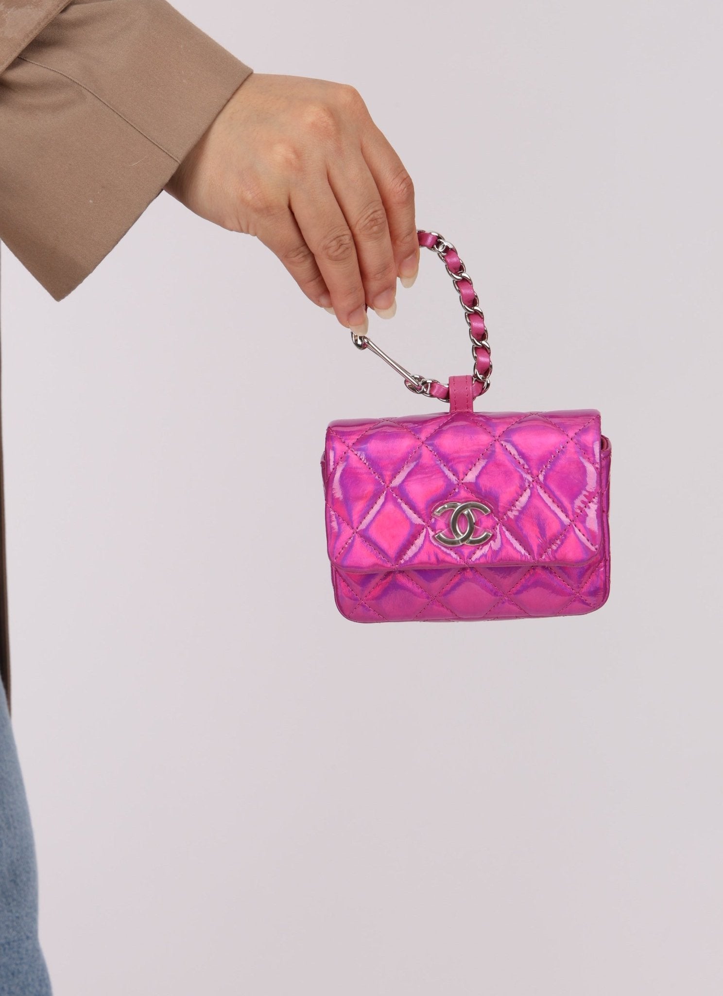 Chanel 24C Iridescent Patent Quilted Carabiner Card Holder - FashioNica