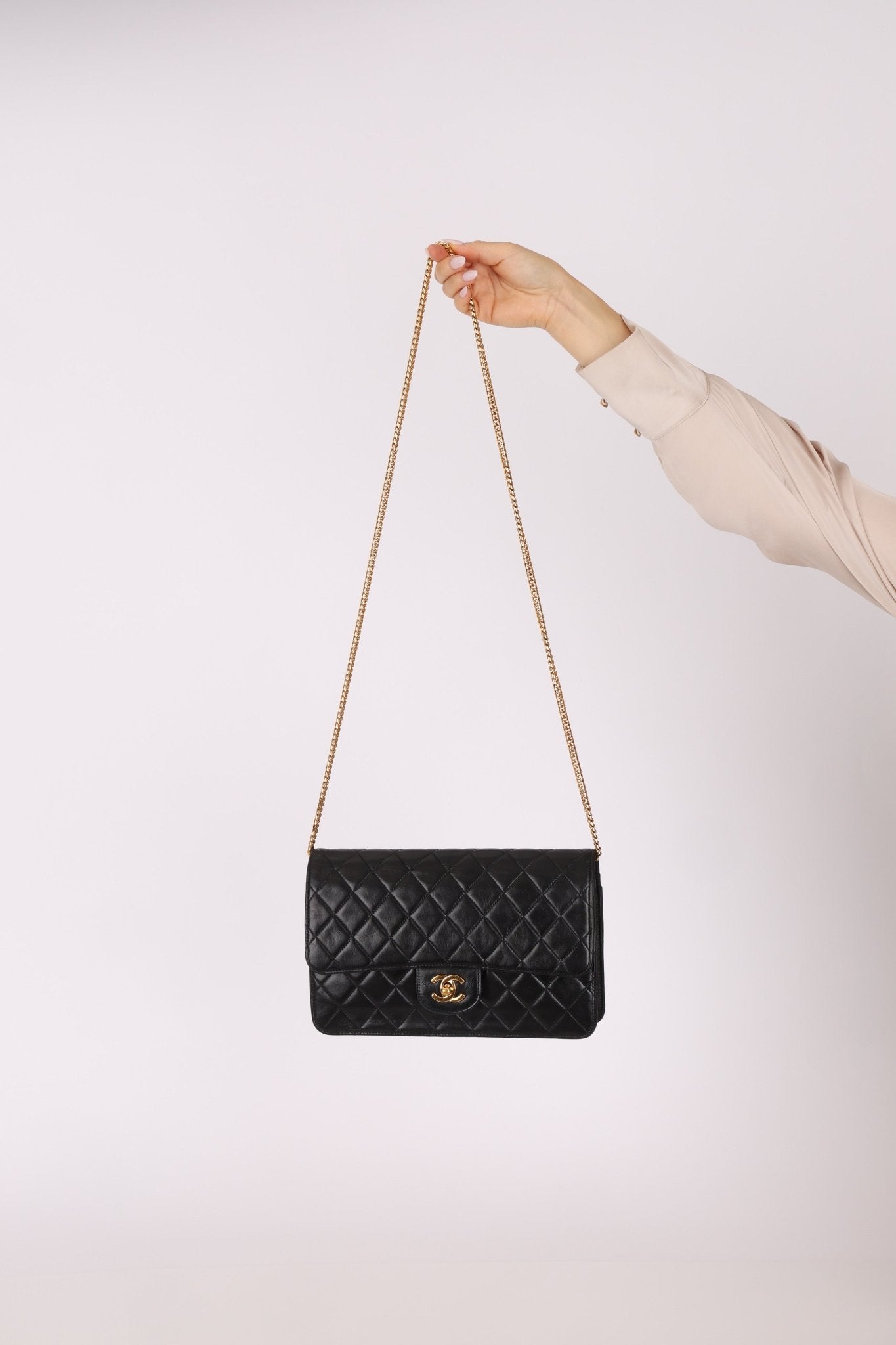 Chanel 24K GP Lambskin Chain Turnlock Single Flap - FashioNica