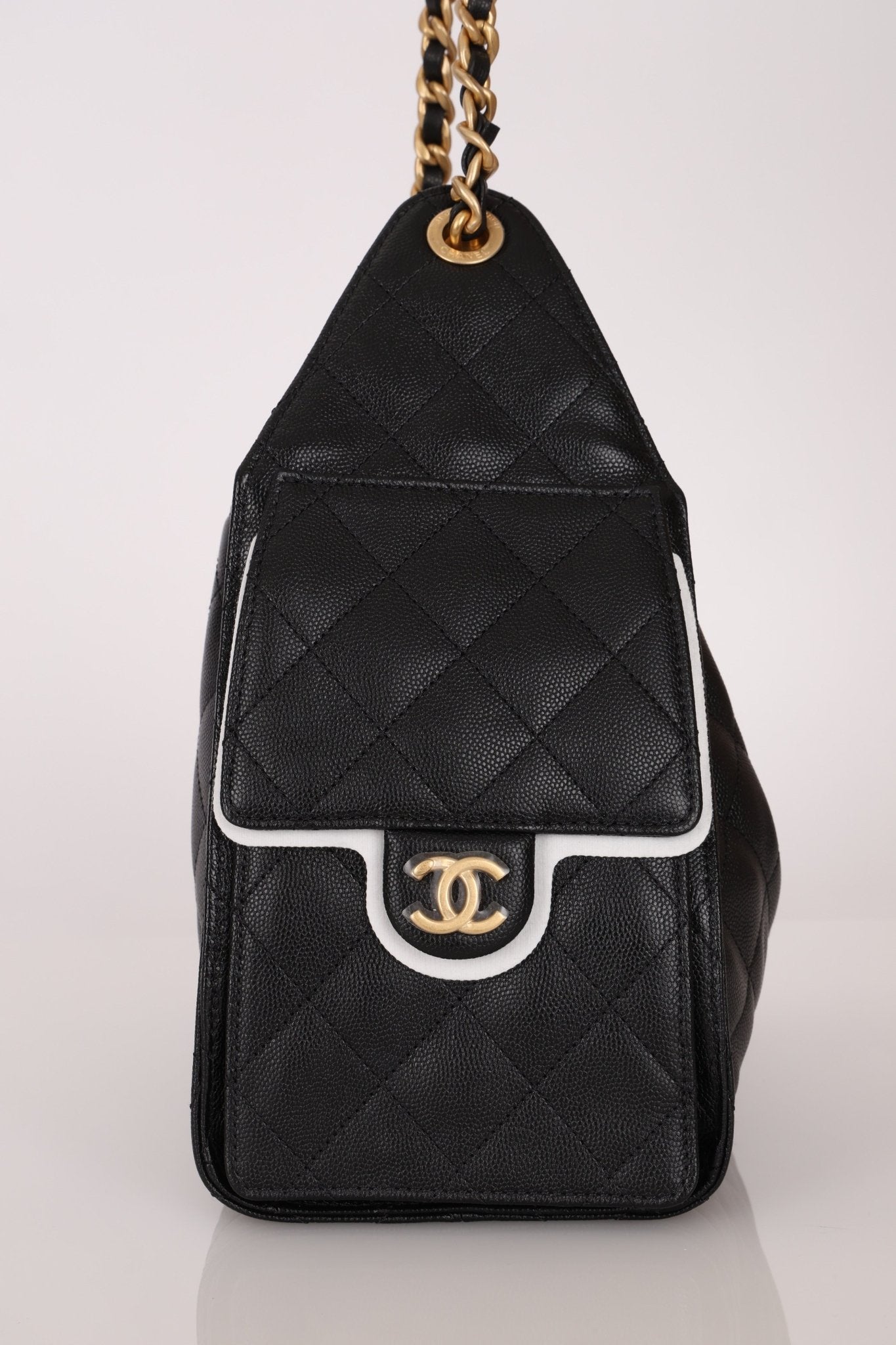 Chanel 25 Caviar Small Shoulder Bag - FashioNica