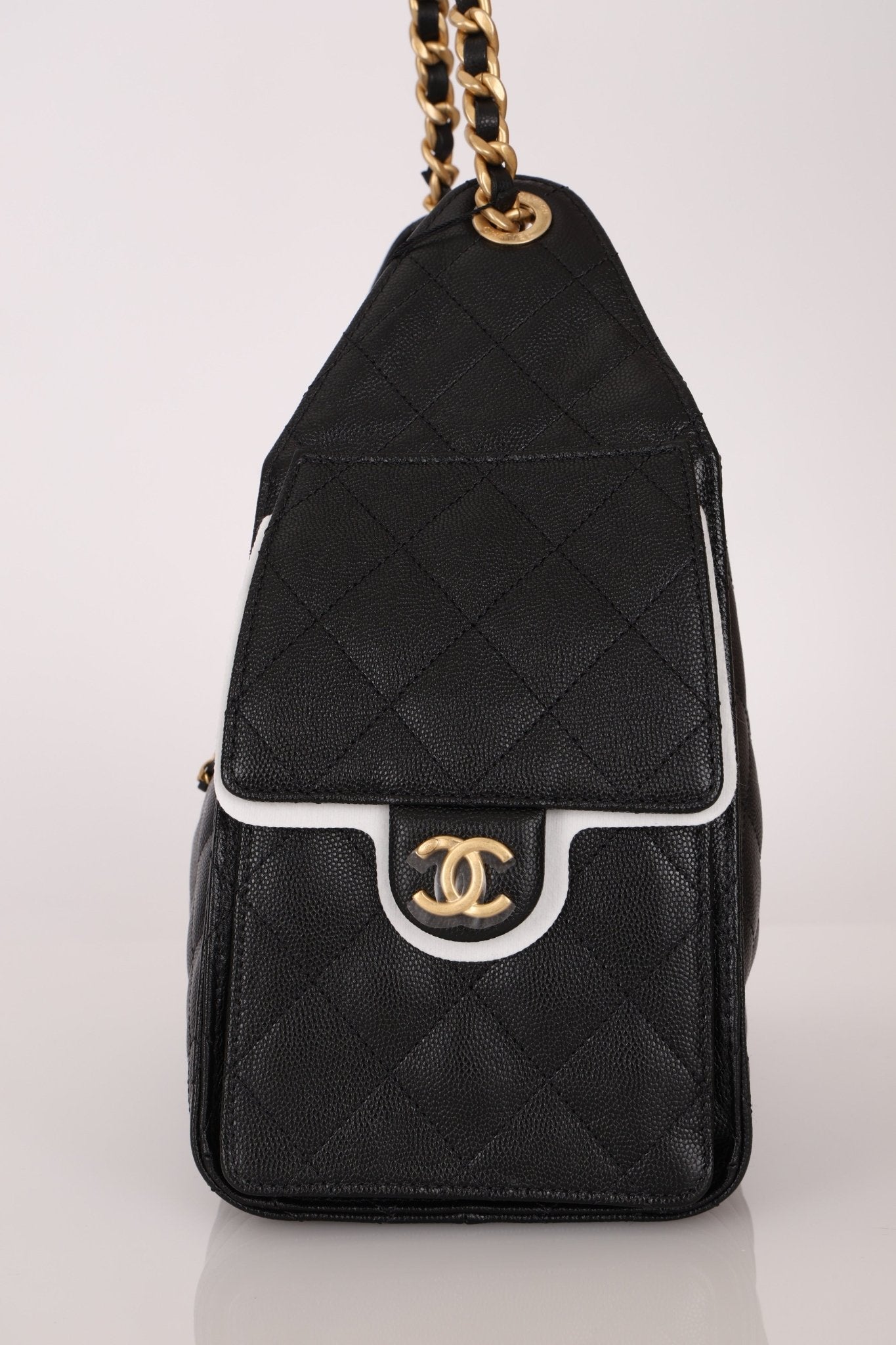 Chanel 25 Caviar Small Shoulder Bag - FashioNica