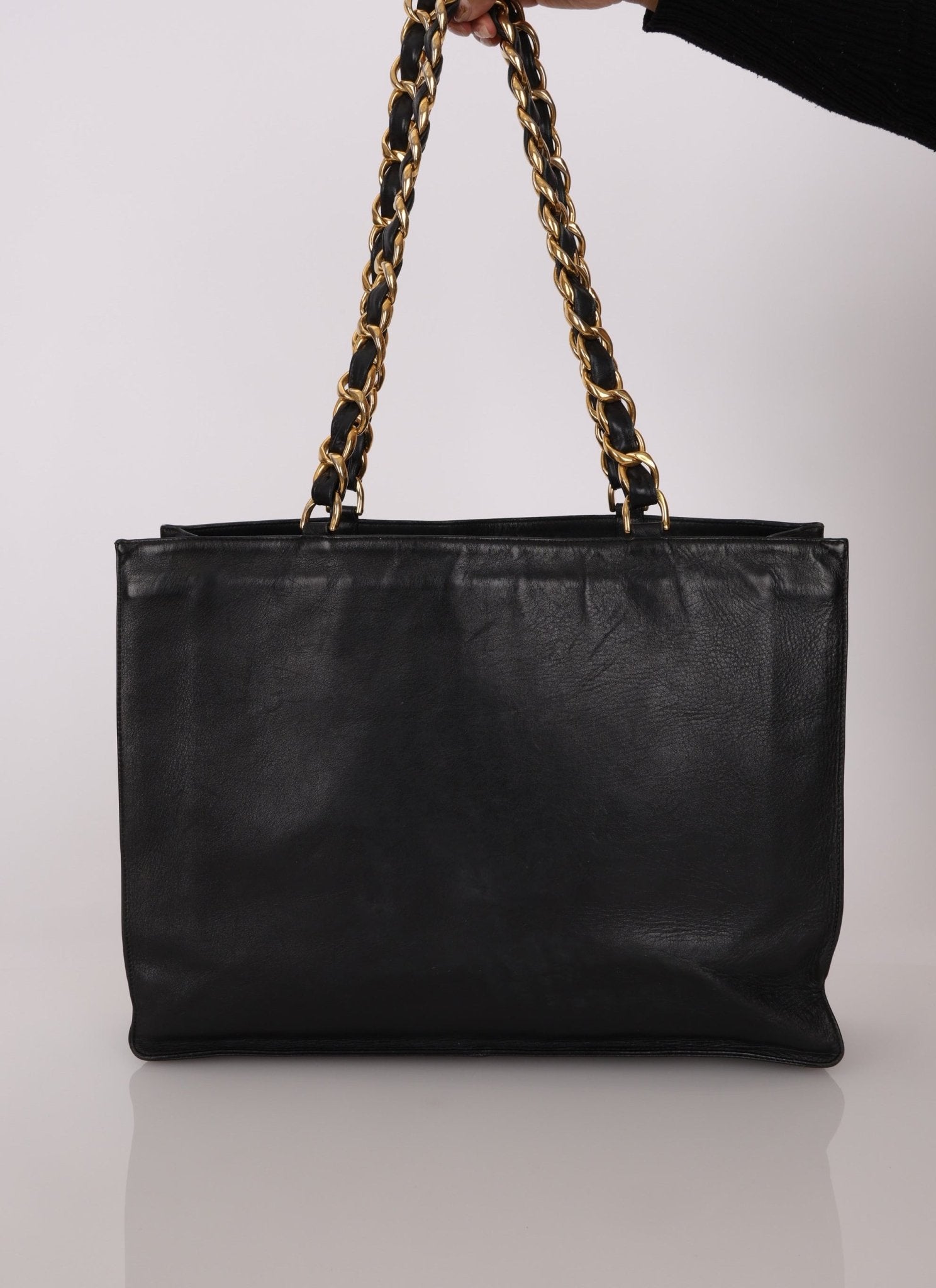 Chanel Calfskin Chunky Chain Tote - FashioNica
