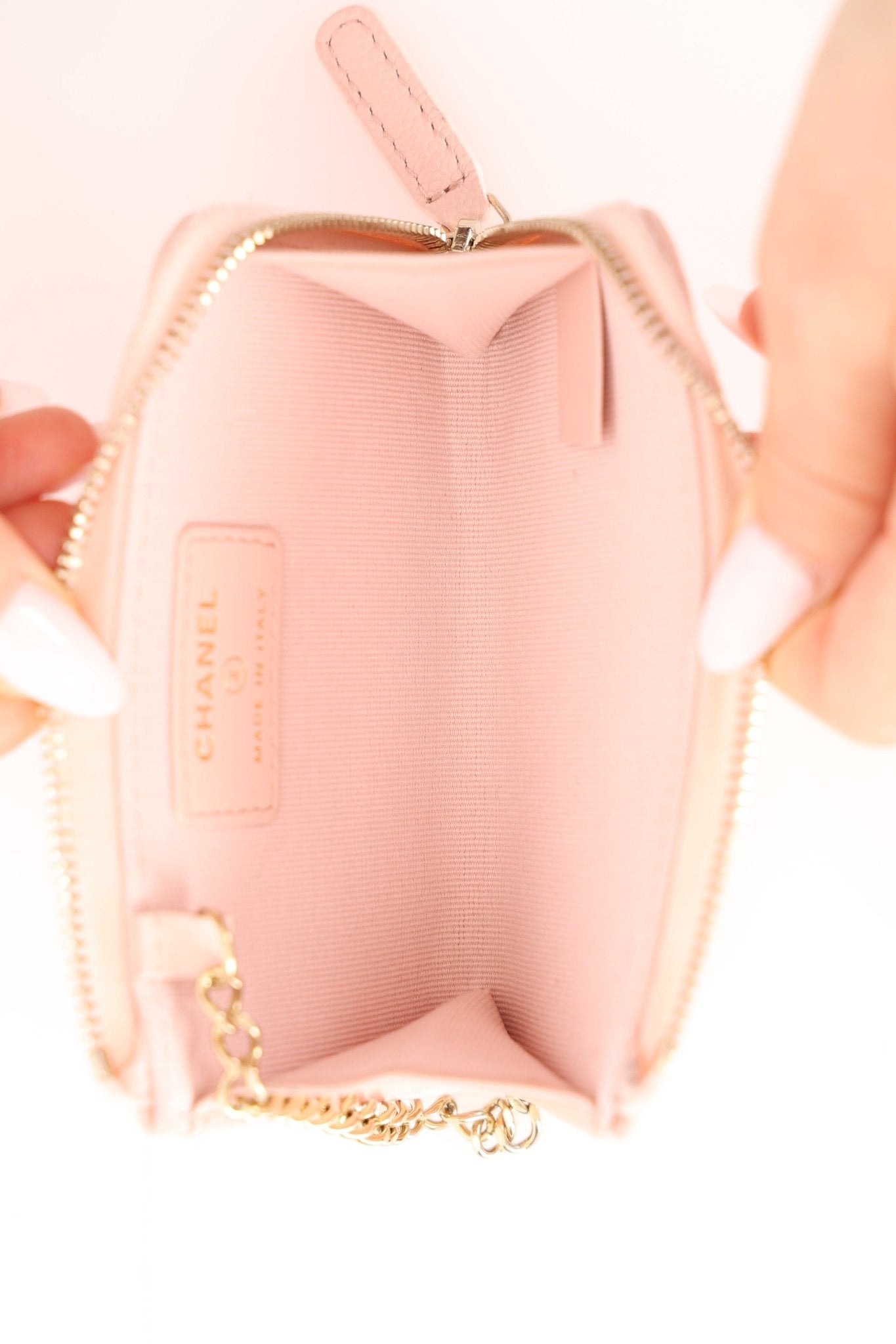 Chanel Caviar Zip Card Holder Key Pouch - FashioNica