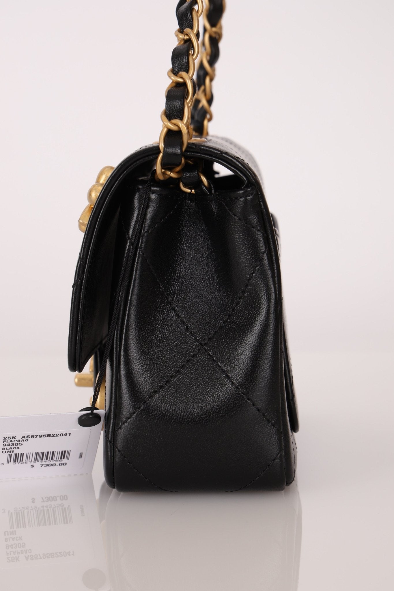 Chanel Métiers d'Art Winter 2025 Lambskin Charms Single Flap - FashioNica