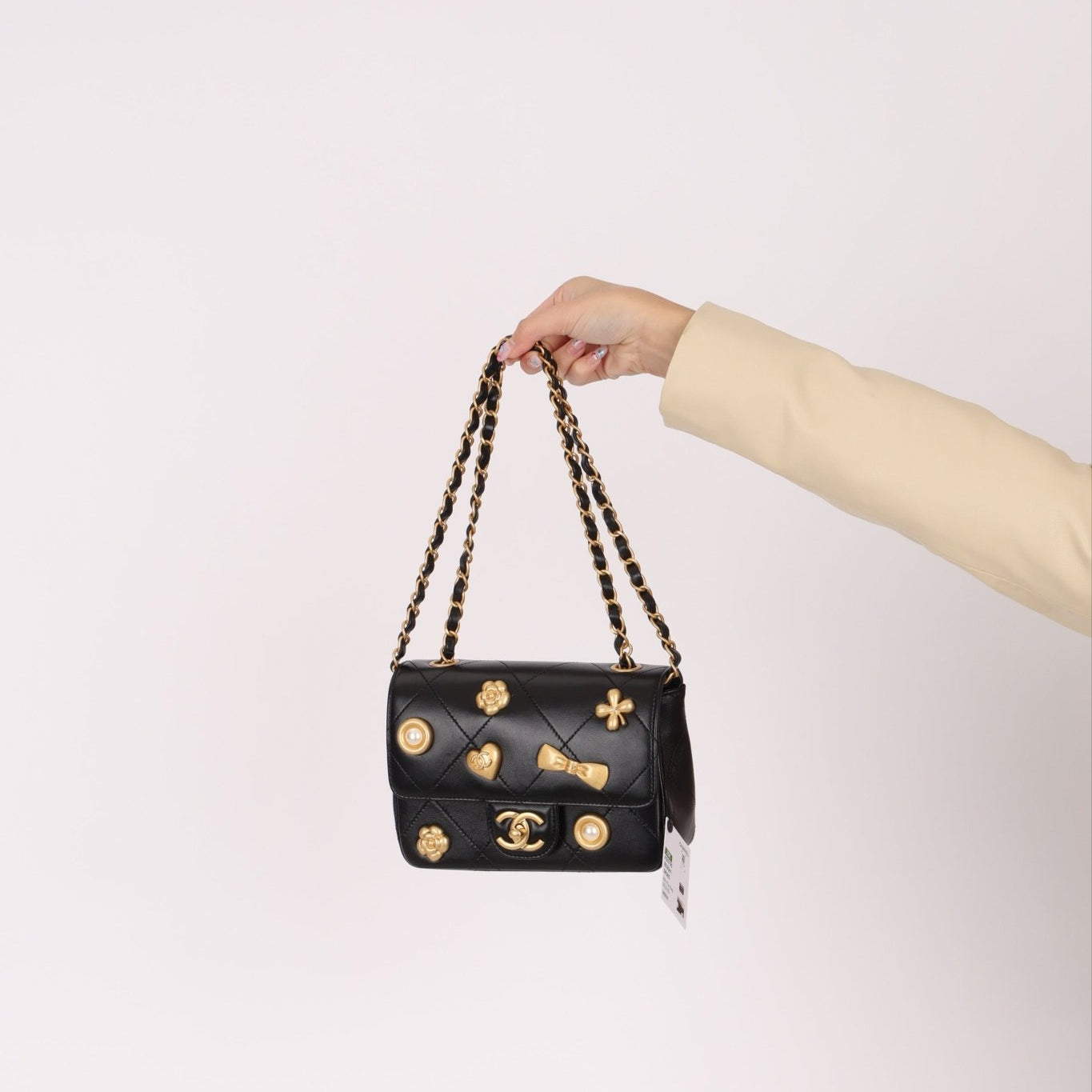 Chanel Métiers d'Art Winter 2025 Lambskin Charms Single Flap - FashioNica