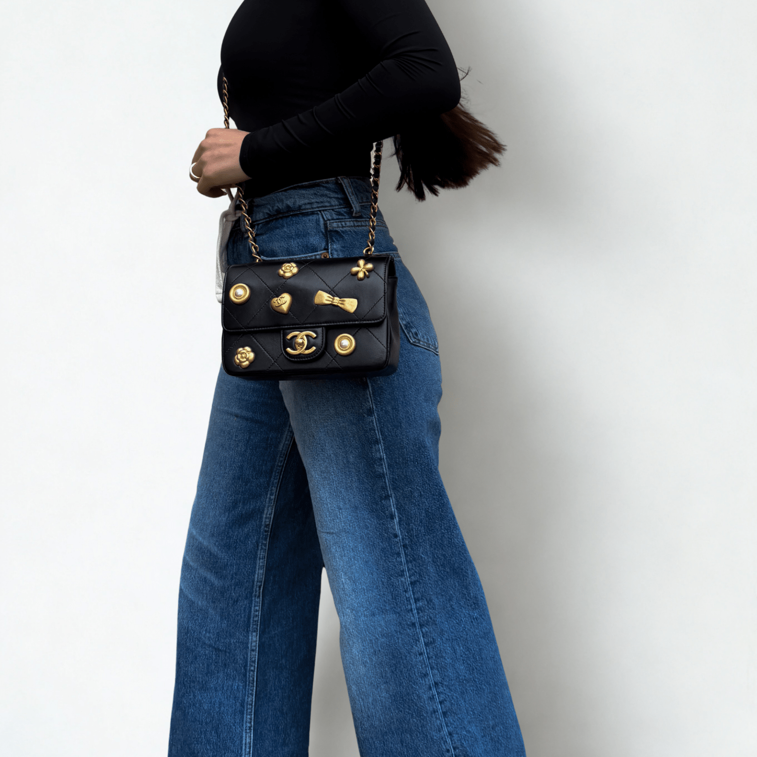 Chanel Métiers d'Art Winter 2025 Lambskin Charms Single Flap - FashioNica