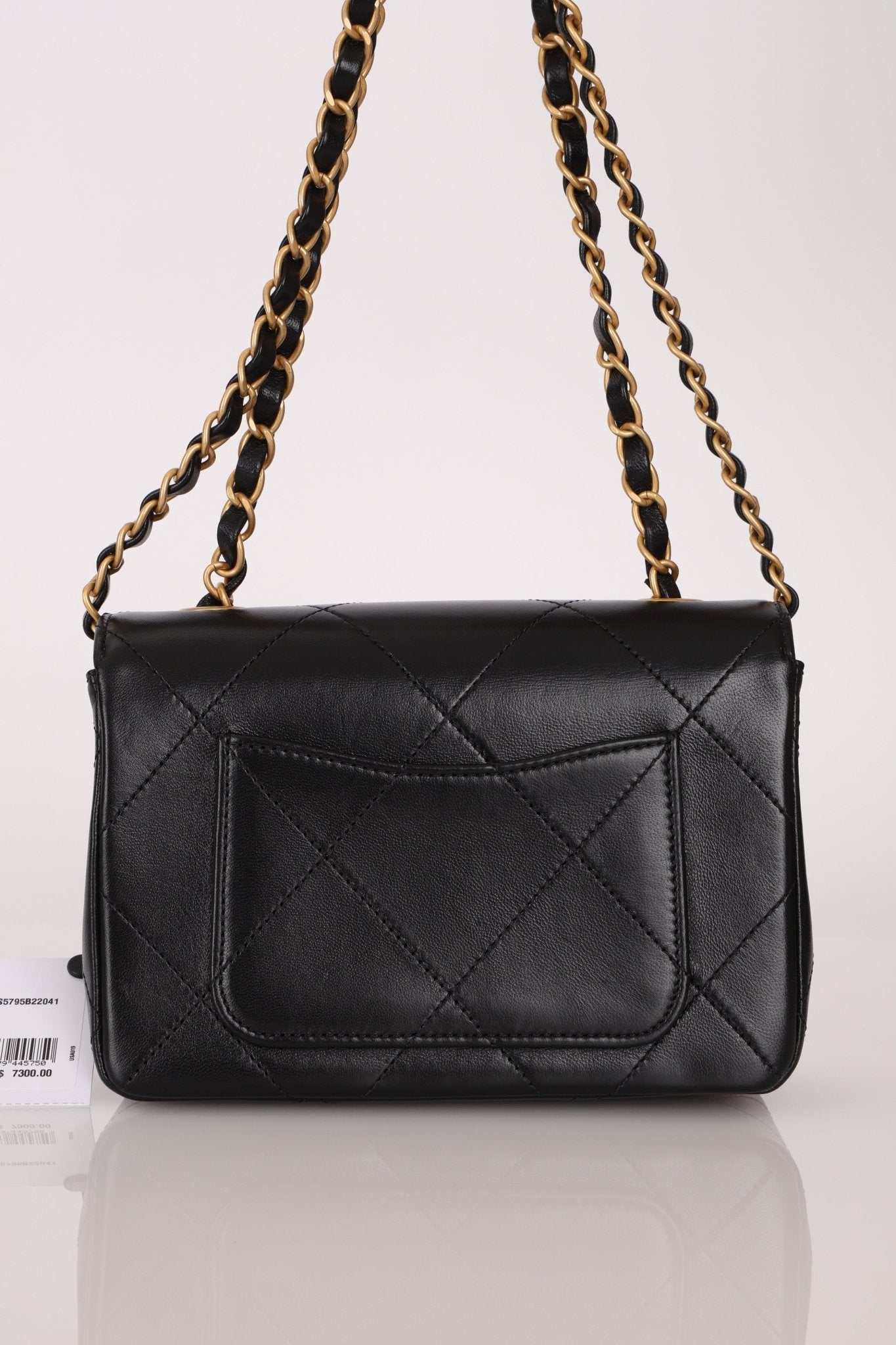 Chanel Métiers d'Art Winter 2025 Lambskin Charms Single Flap - FashioNica