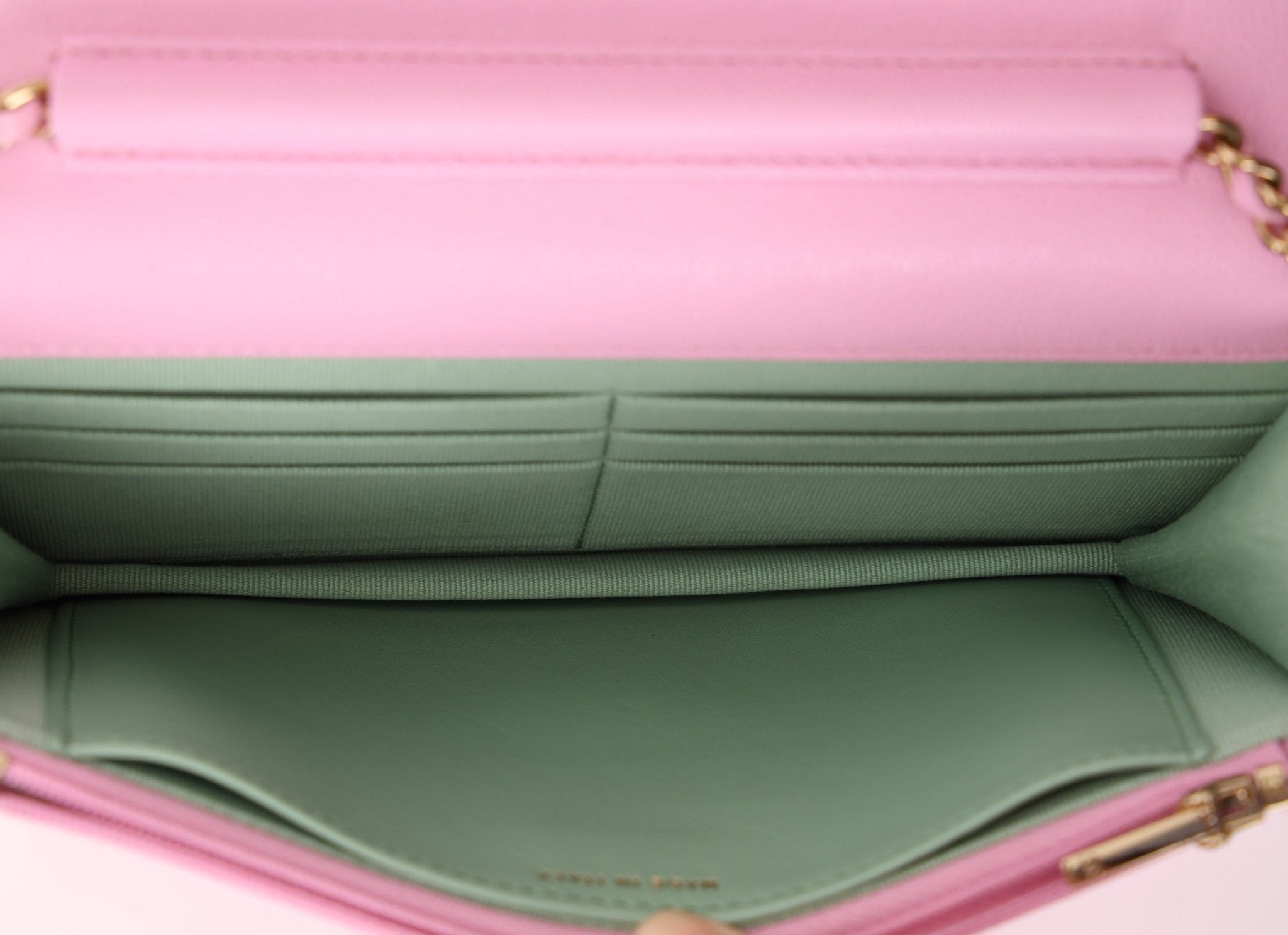 Chanel Sakura Caviar Wallet on Chain - FashioNica