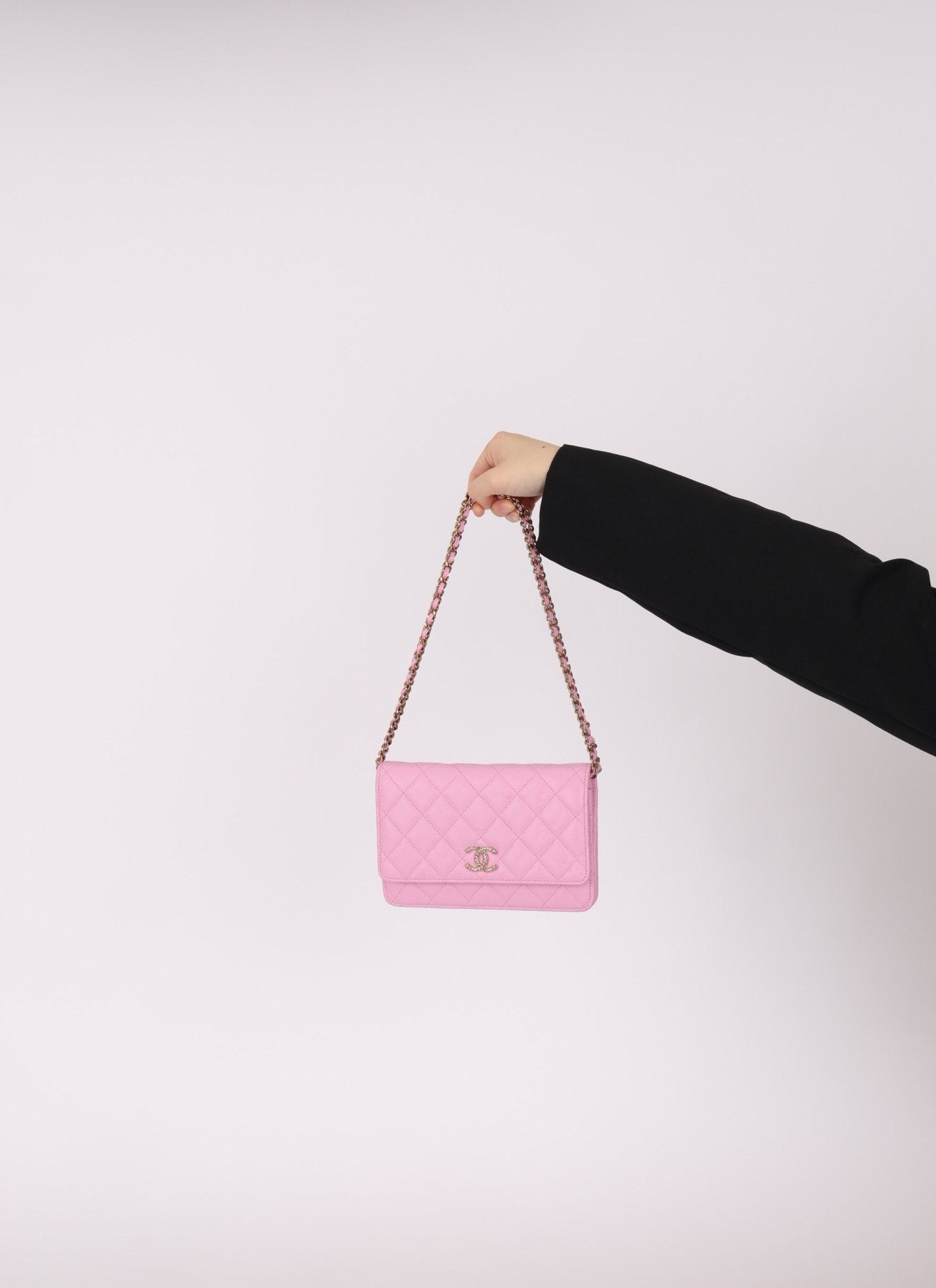 Chanel Sakura Caviar Wallet on Chain - FashioNica