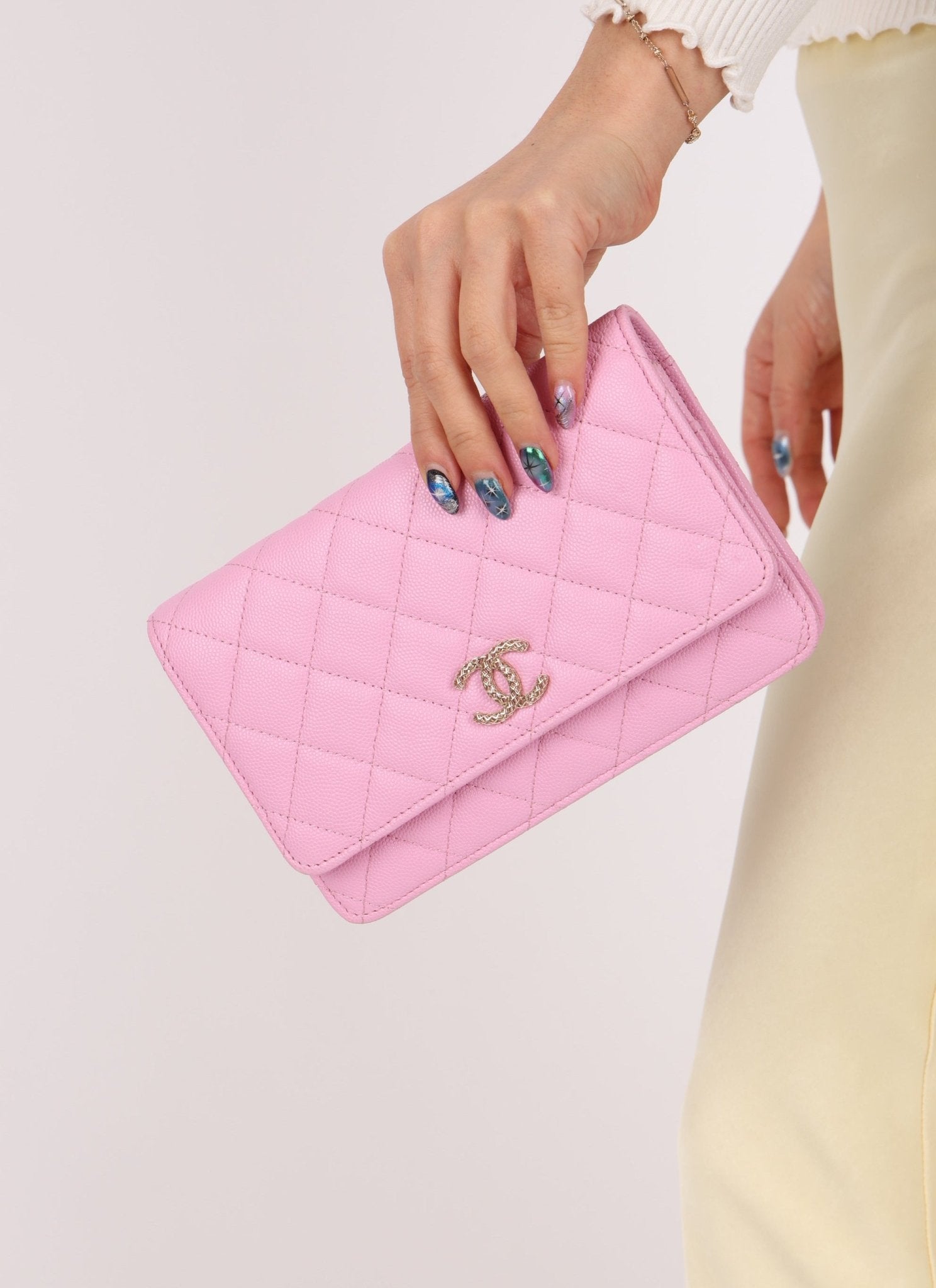 Chanel Sakura Caviar Wallet on Chain - FashioNica