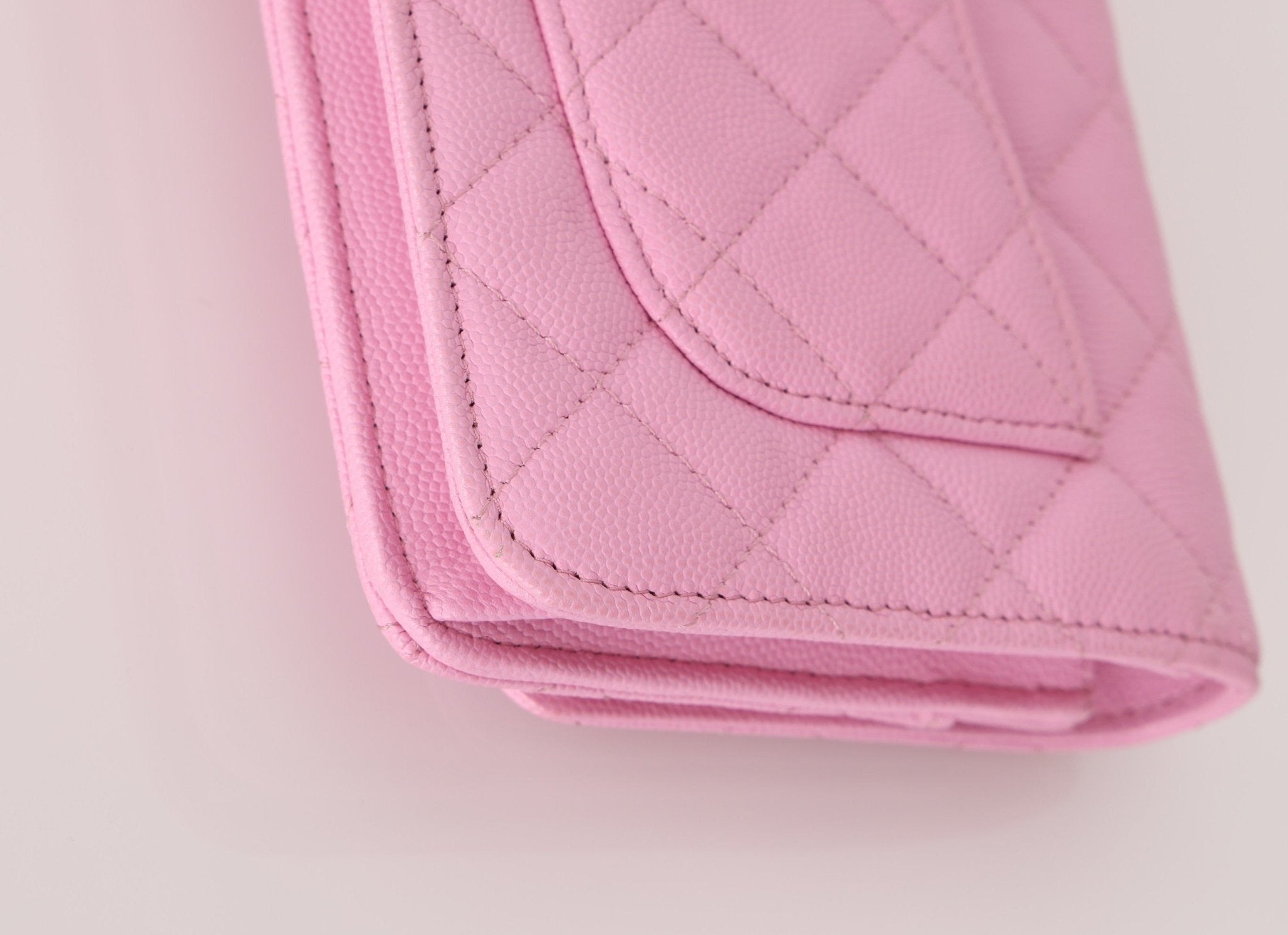 Chanel Sakura Caviar Wallet on Chain - FashioNica