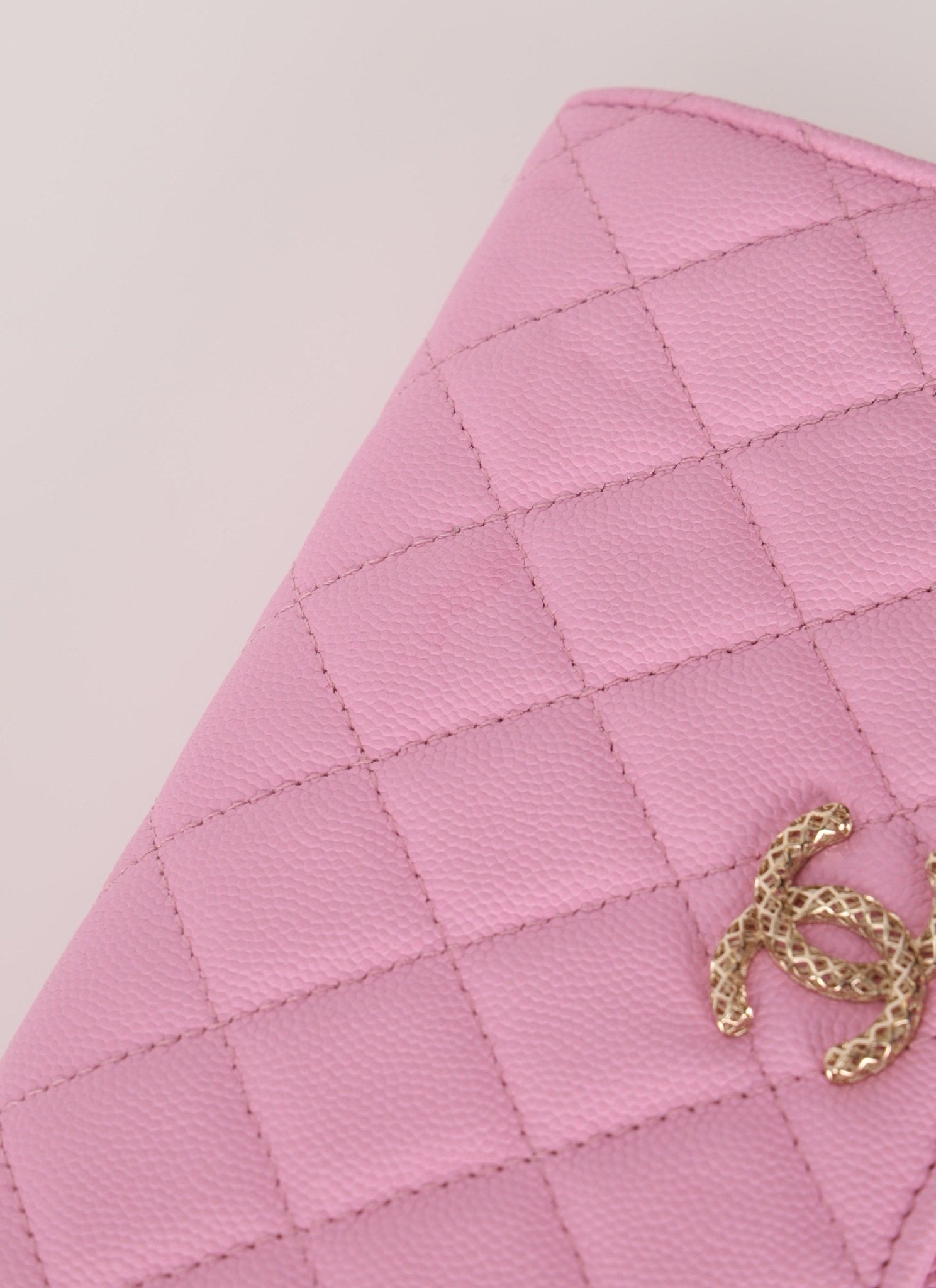 Chanel Sakura Caviar Wallet on Chain - FashioNica