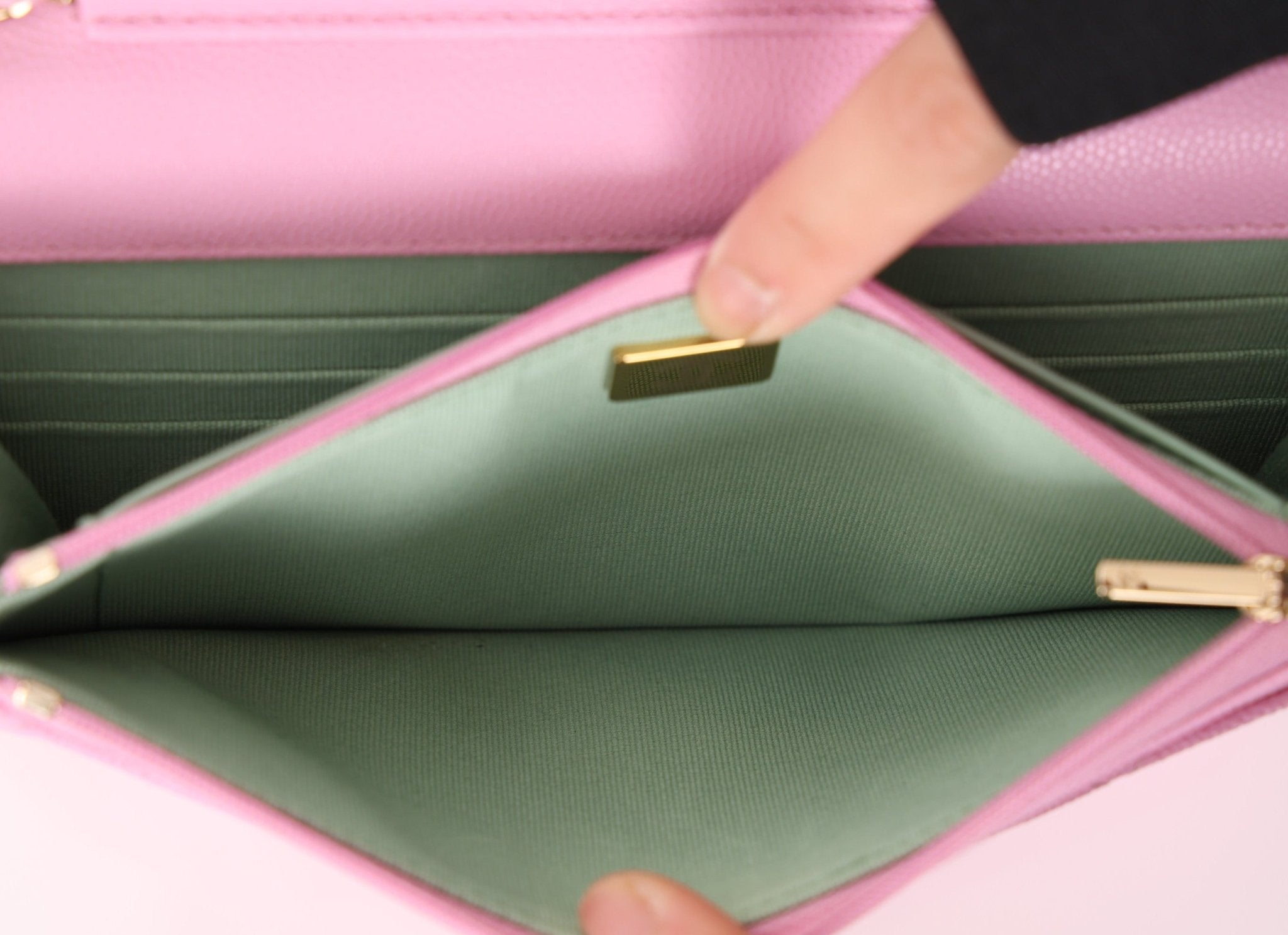 Chanel Sakura Caviar Wallet on Chain - FashioNica