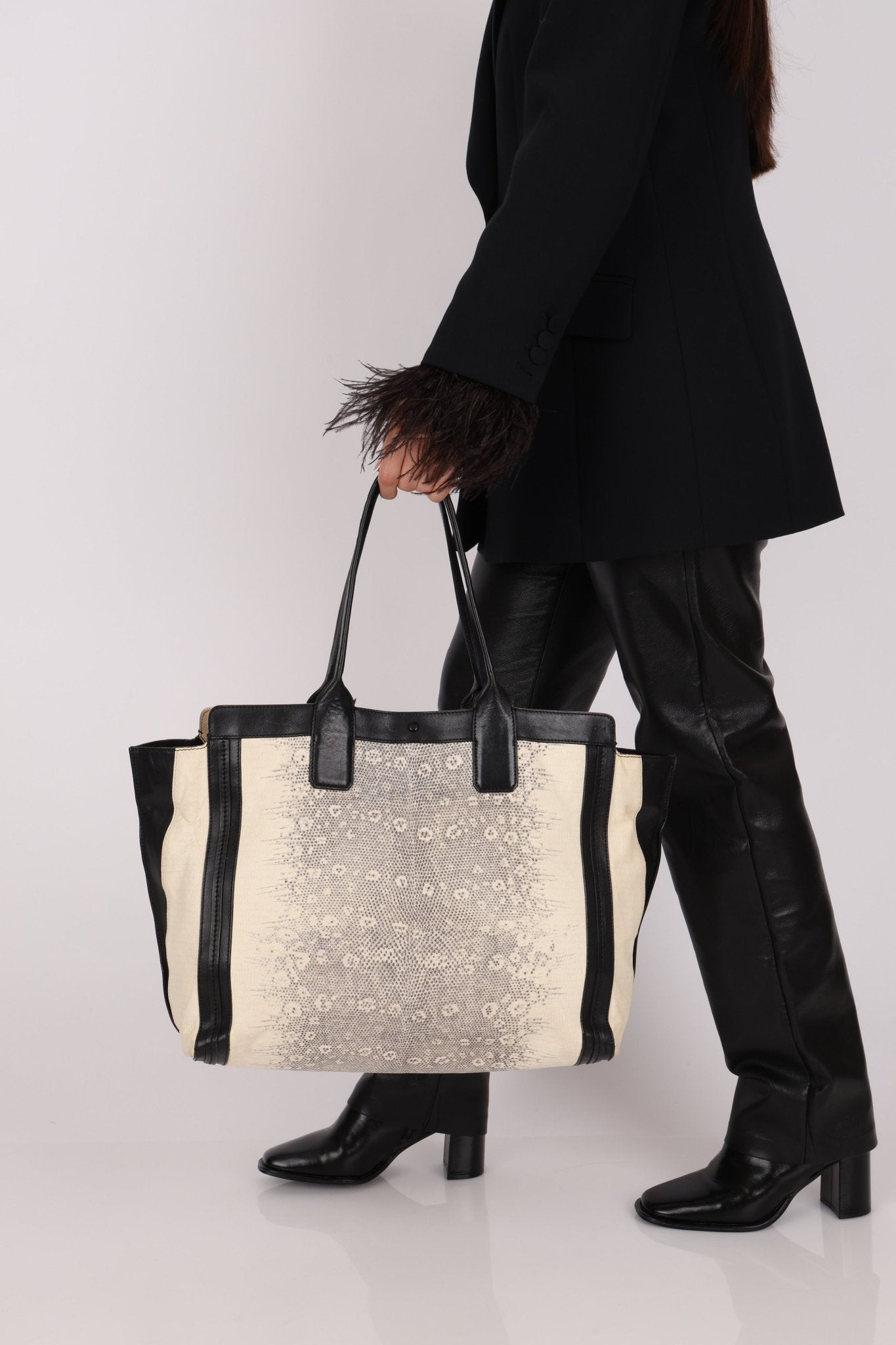 Chloe Opal & Black Embossed Ring Lizard Allison Tote Bag - FashioNica