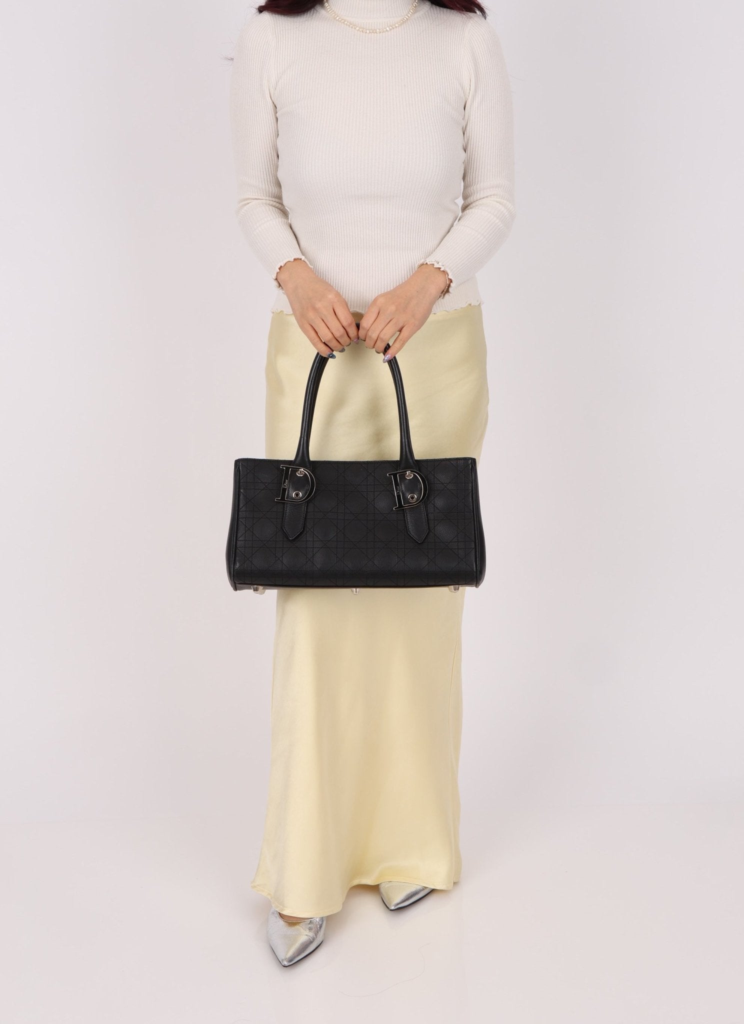 Dior 2005 Cannage Stitch D Buckle Medium Tote - FashioNica