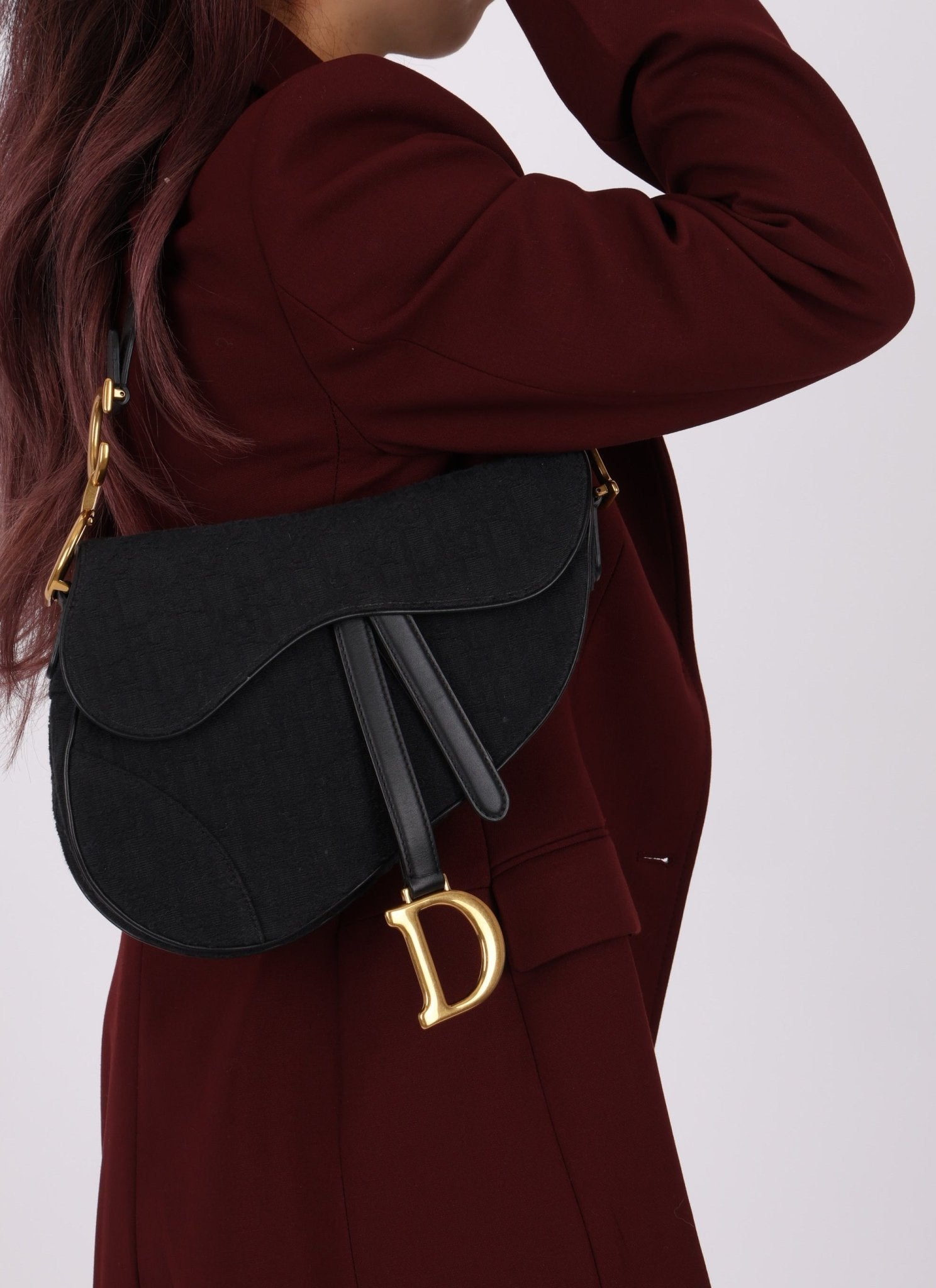Dior 2019 Oblique Black Medium Saddle w Dior Guitar Strap - FashioNica
