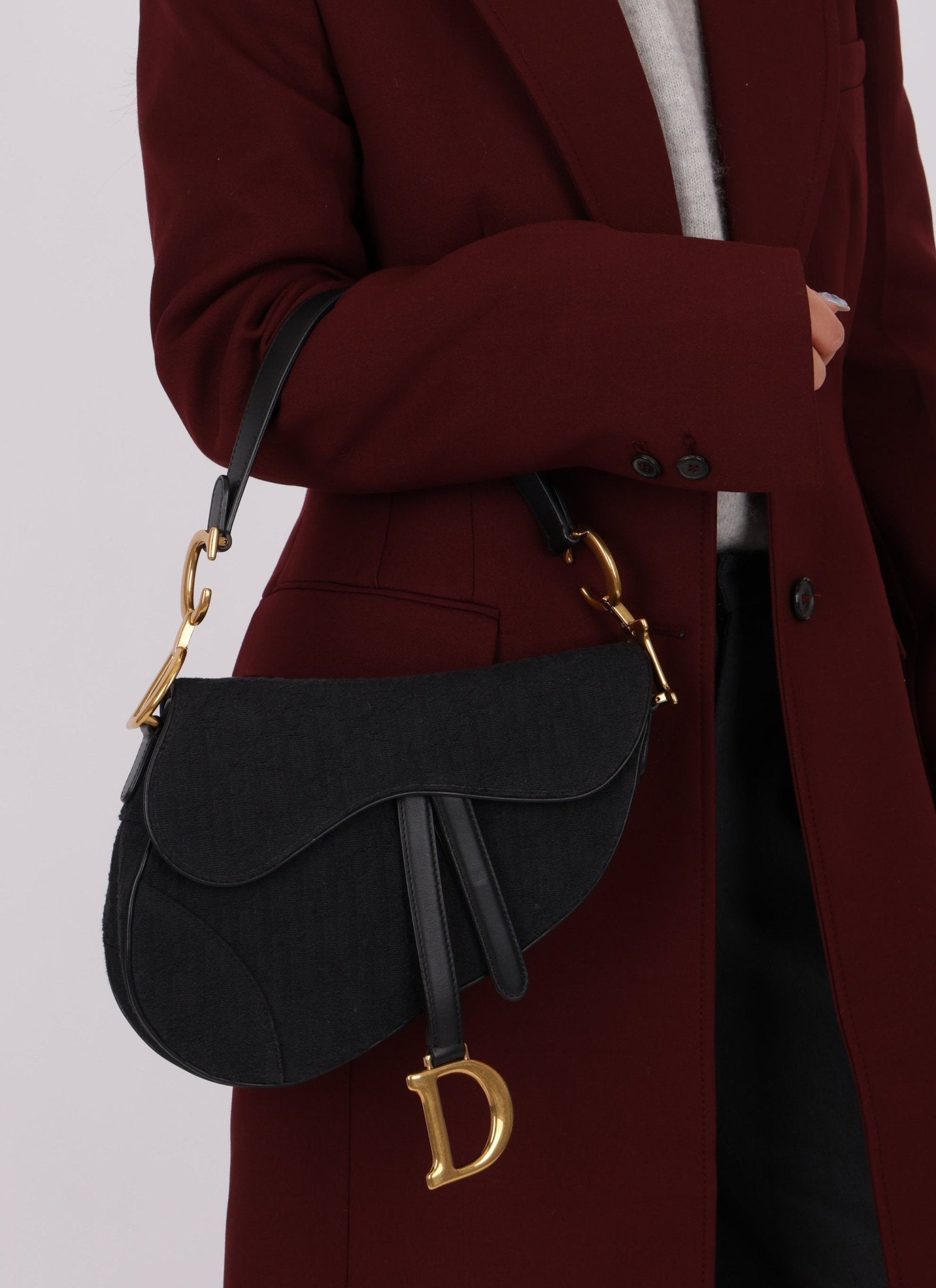 Dior 2019 Oblique Black Medium Saddle w Dior Guitar Strap - FashioNica