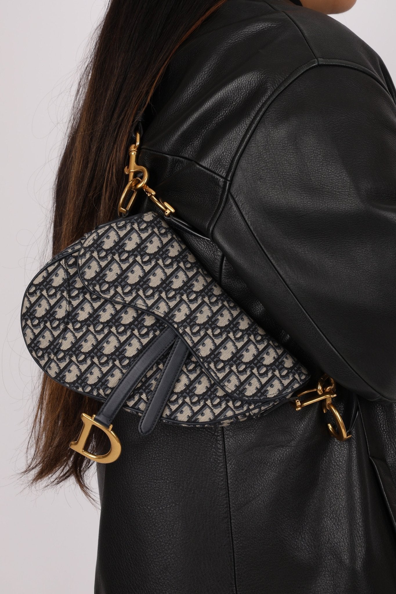 Dior 2019 Oblique Medium Saddle with Dior Guitar Strap - FashioNica