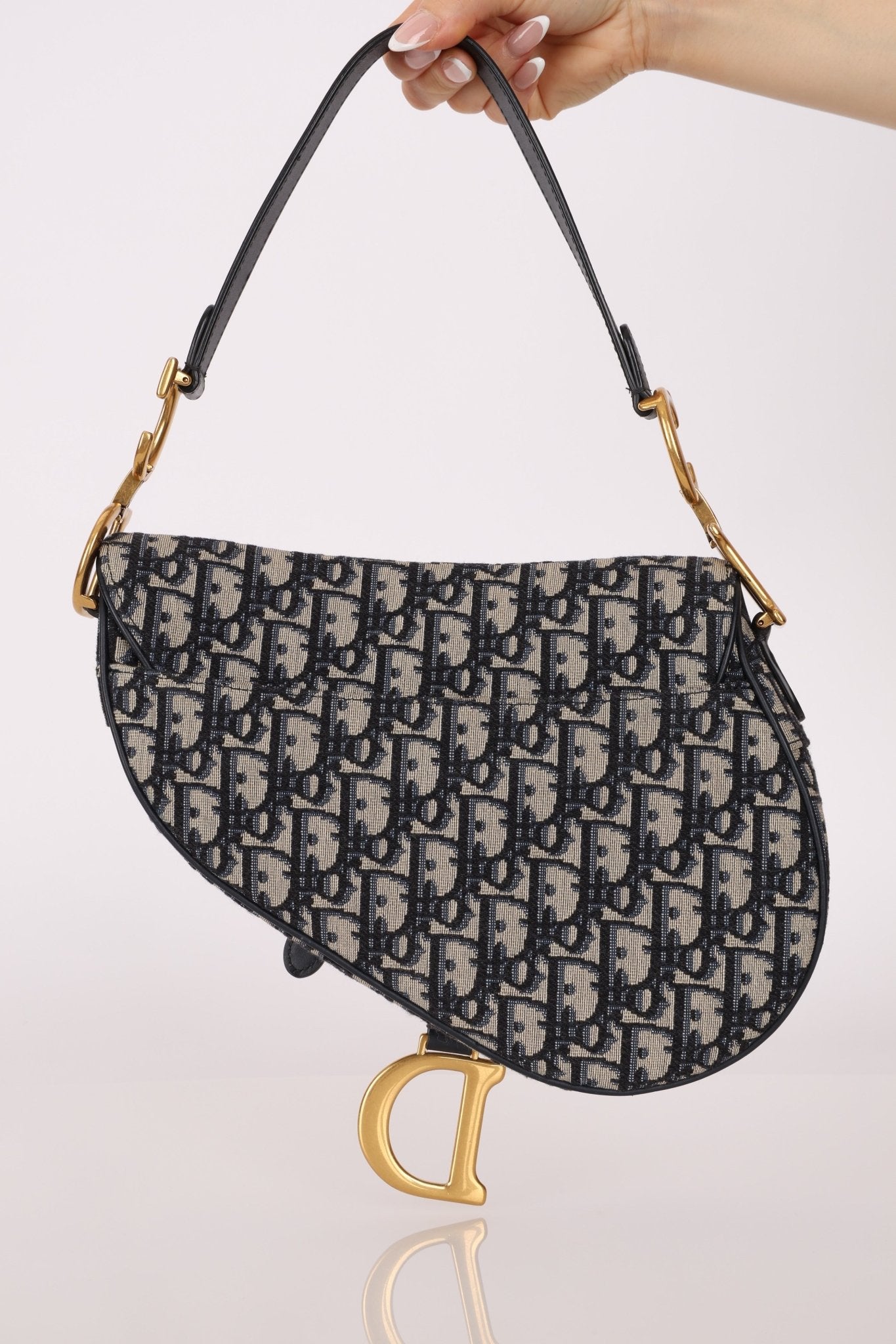 Dior 2019 Oblique Medium Saddle with Dior Guitar Strap - FashioNica