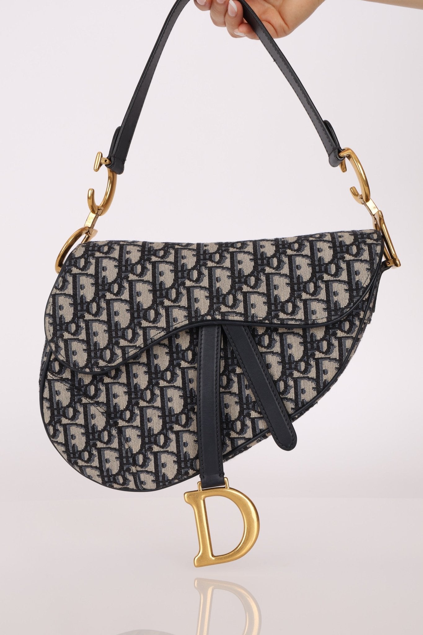 Dior 2019 Oblique Medium Saddle with Dior Guitar Strap - FashioNica