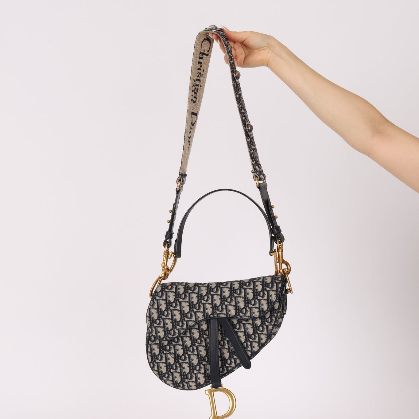 Dior 2019 Oblique Medium Saddle with Dior Guitar Strap - FashioNica
