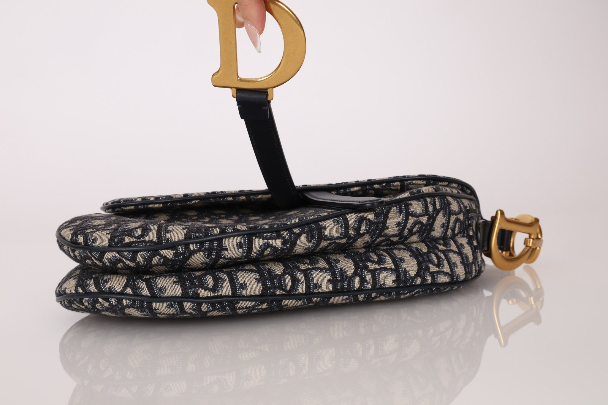 Dior 2019 Oblique Medium Saddle with Dior Guitar Strap - FashioNica