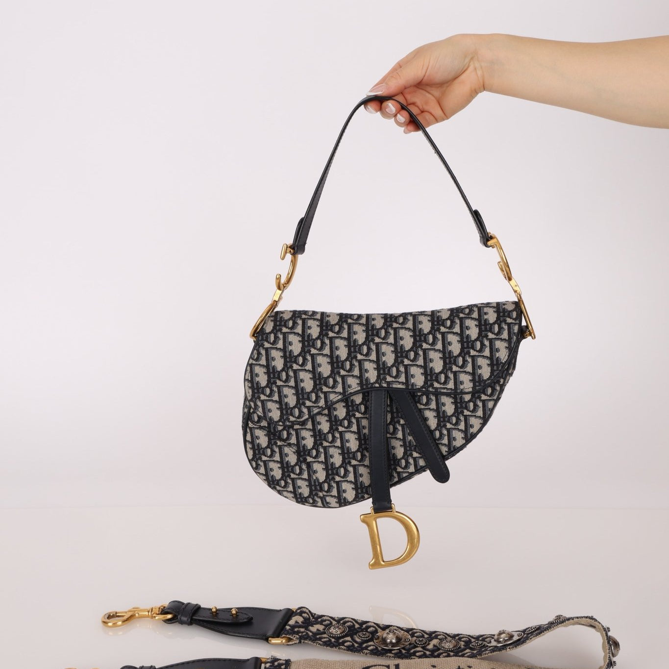 Dior 2019 Oblique Medium Saddle with Dior Guitar Strap - FashioNica