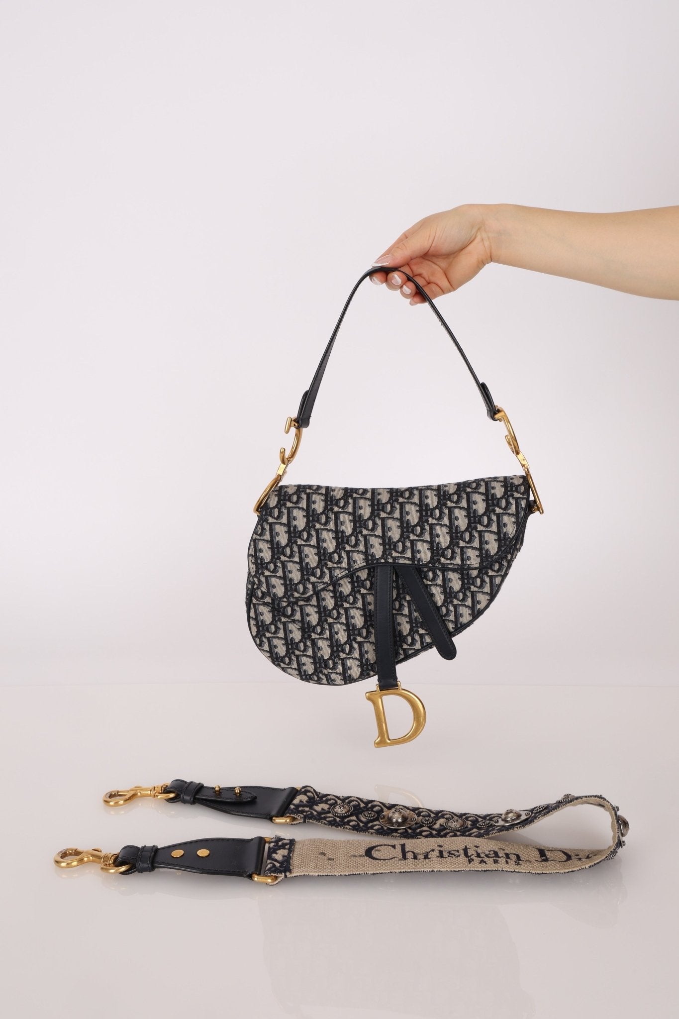 Dior 2019 Oblique Medium Saddle with Dior Guitar Strap - FashioNica