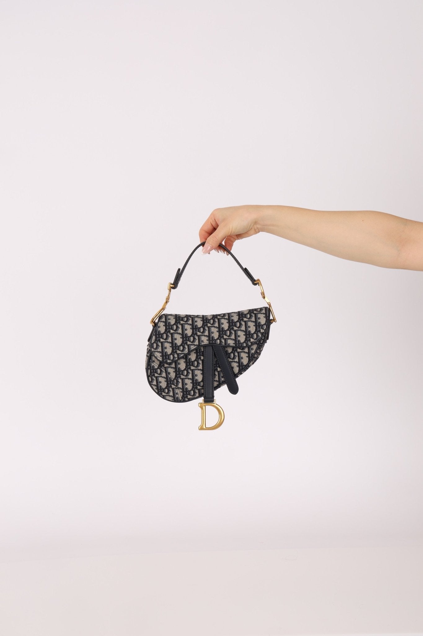 Dior 2020 Mini Oblique Saddle with Guitar Strap - FashioNica