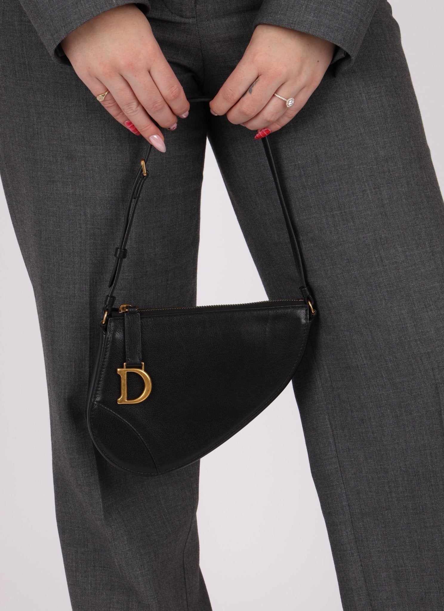 Dior 2023 Black Goatskin Saddle Rodeo Pochette - FashioNica