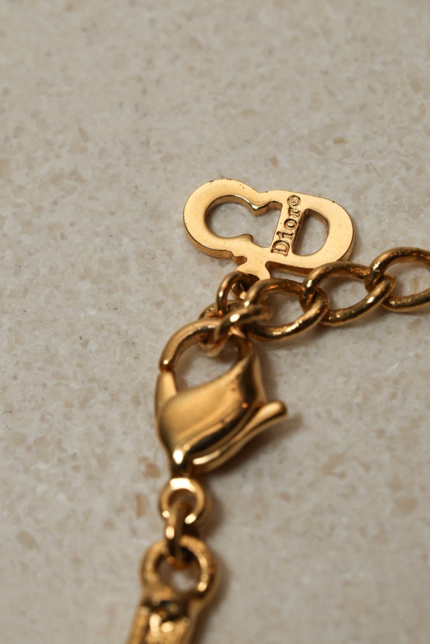 Dior Logo Drop Pendant Pendant - FashioNica