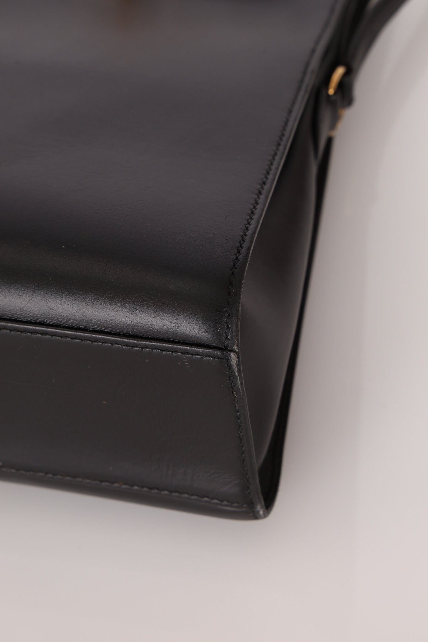 Discontinued Hermès 1988 Noir Box Kelly Sport 20 PM GHW - FashioNica