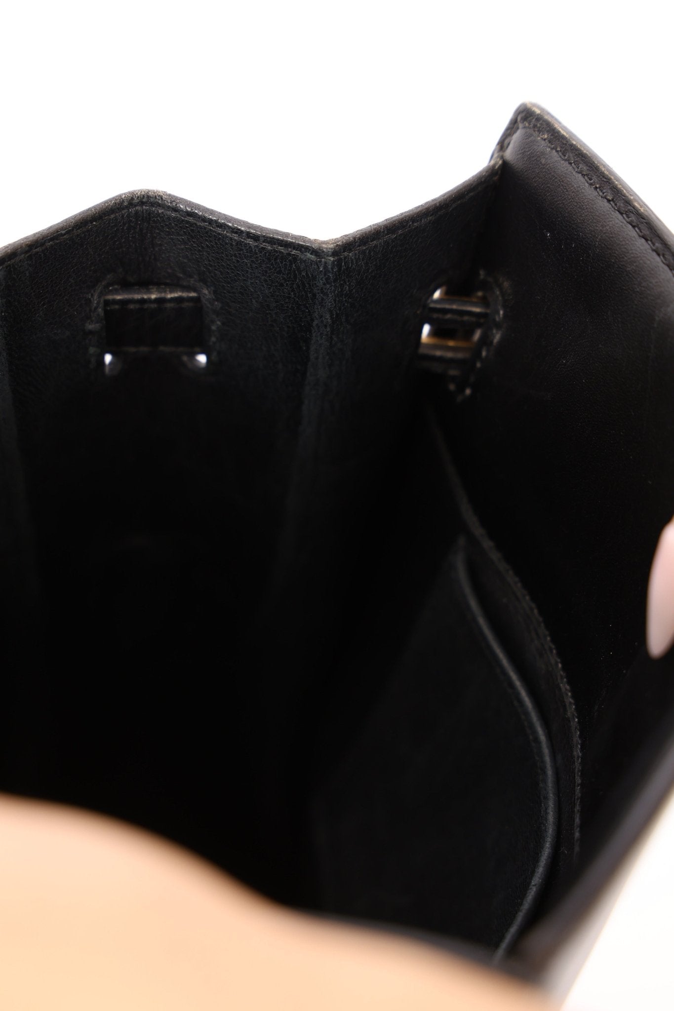 Discontinued Hermès 1988 Noir Box Kelly Sport 20 PM GHW - FashioNica