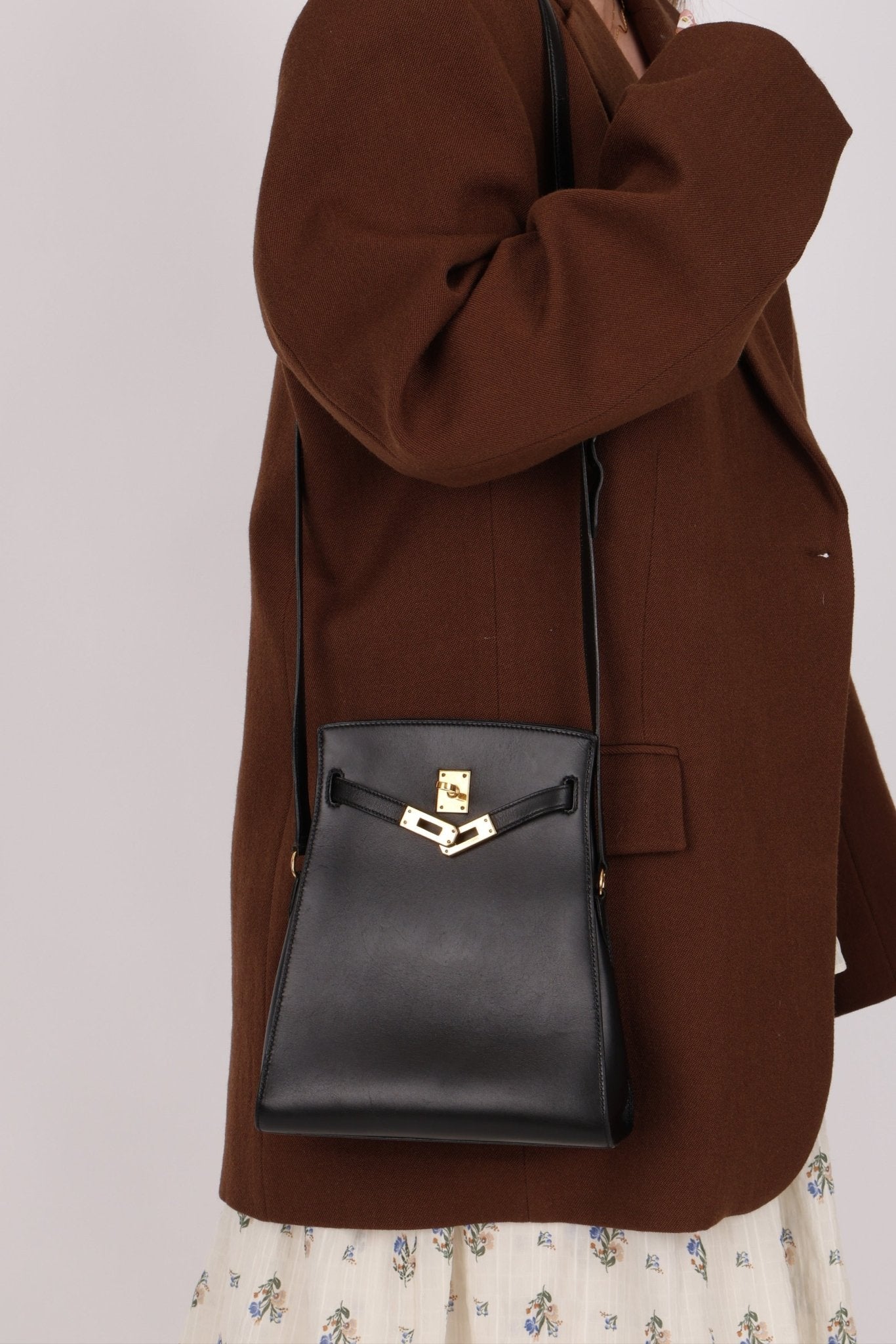 Discontinued Hermès 1988 Noir Box Kelly Sport 20 PM GHW - FashioNica