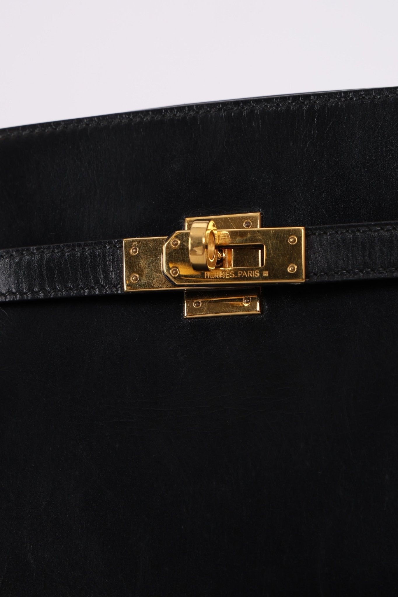 Discontinued Hermès 1990 Noir Box Kelly Sport 24 PM GHW - FashioNica