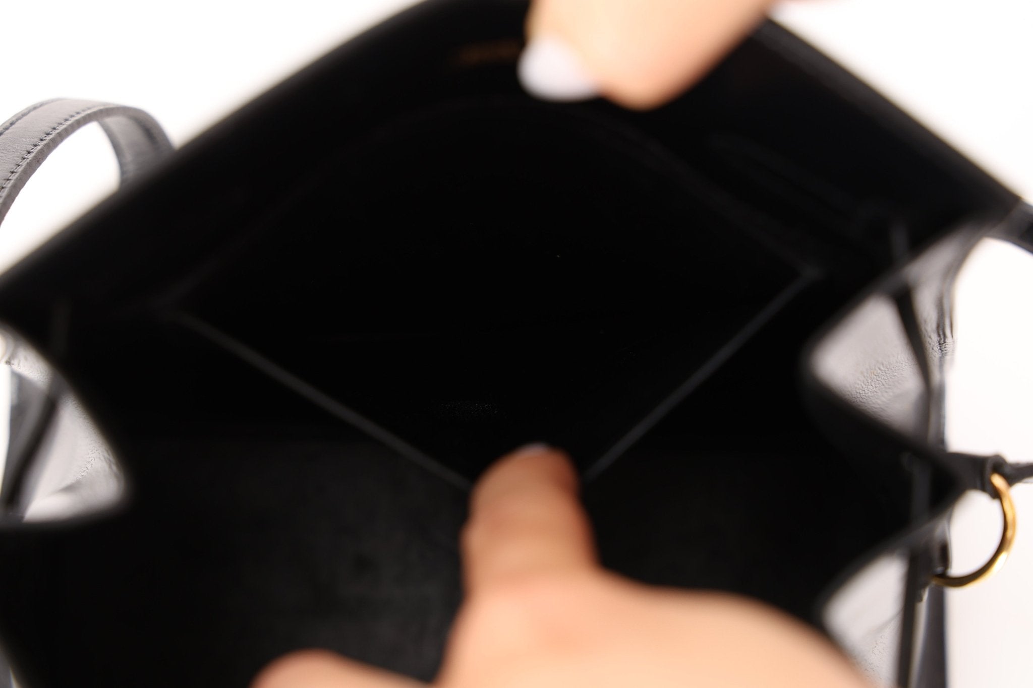 Discontinued Hermès 1990 Noir Box Kelly Sport 24 PM GHW - FashioNica