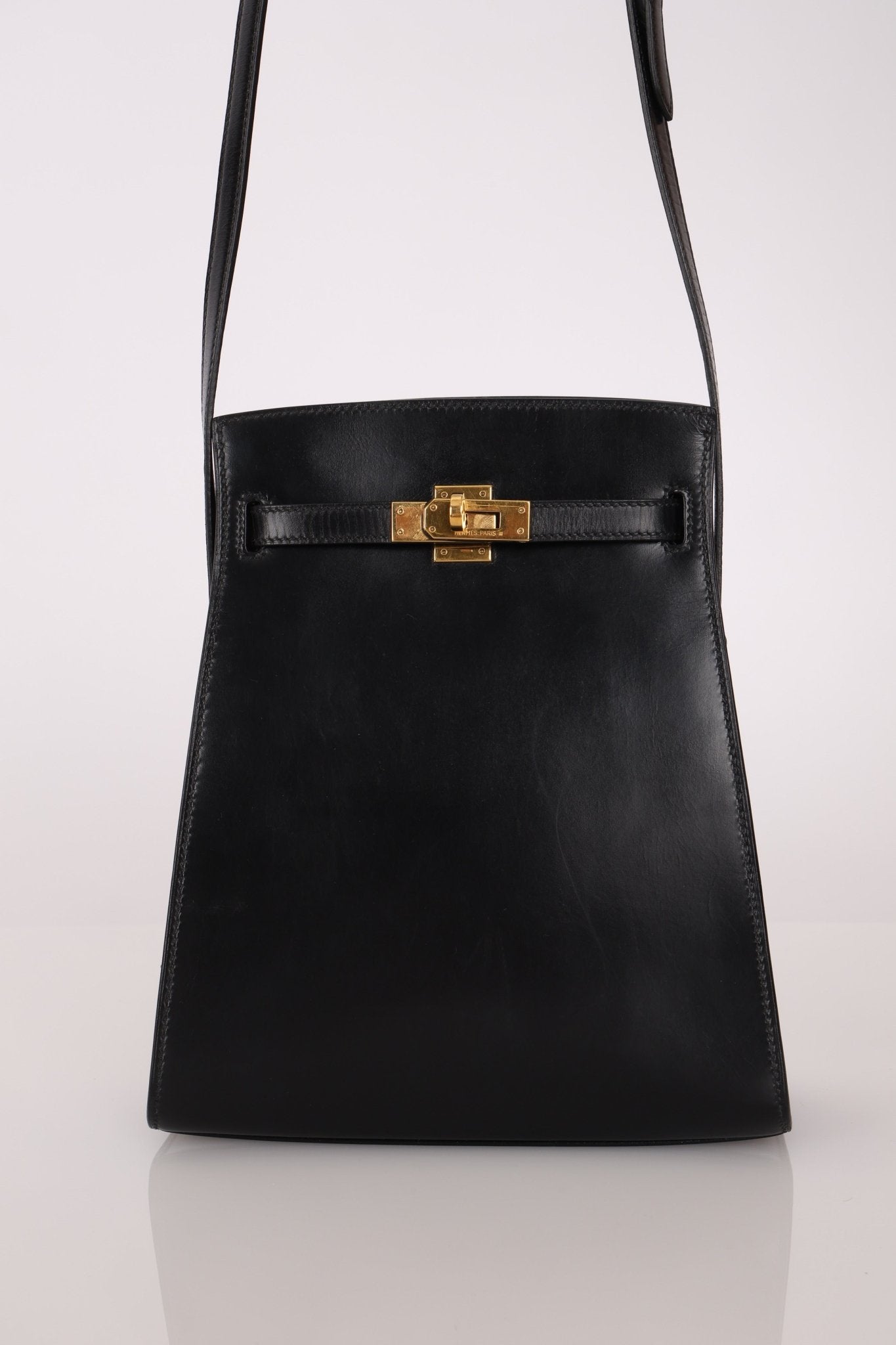 Discontinued Hermès 1990 Noir Box Kelly Sport 24 PM GHW - FashioNica