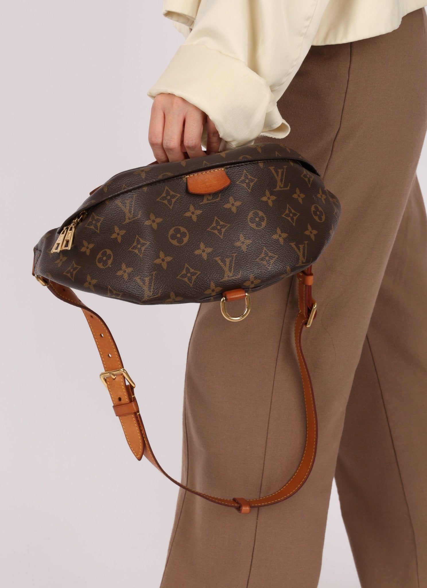 Discontinued Louis Vuitton Monogram Bum Bag - FashioNica