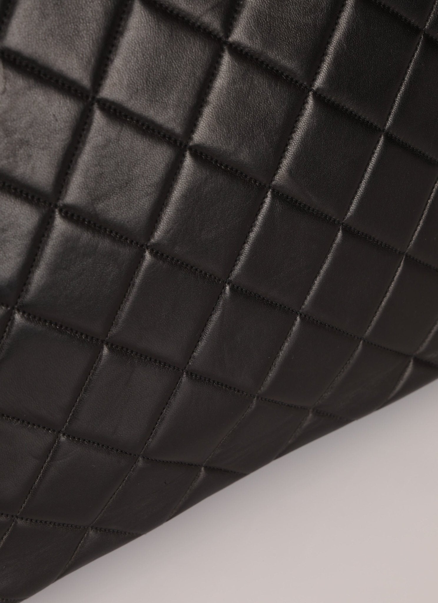 Extremely Rare Chanel 1996 Lambskin Double Turnlock Shoulder Bag - FashioNica