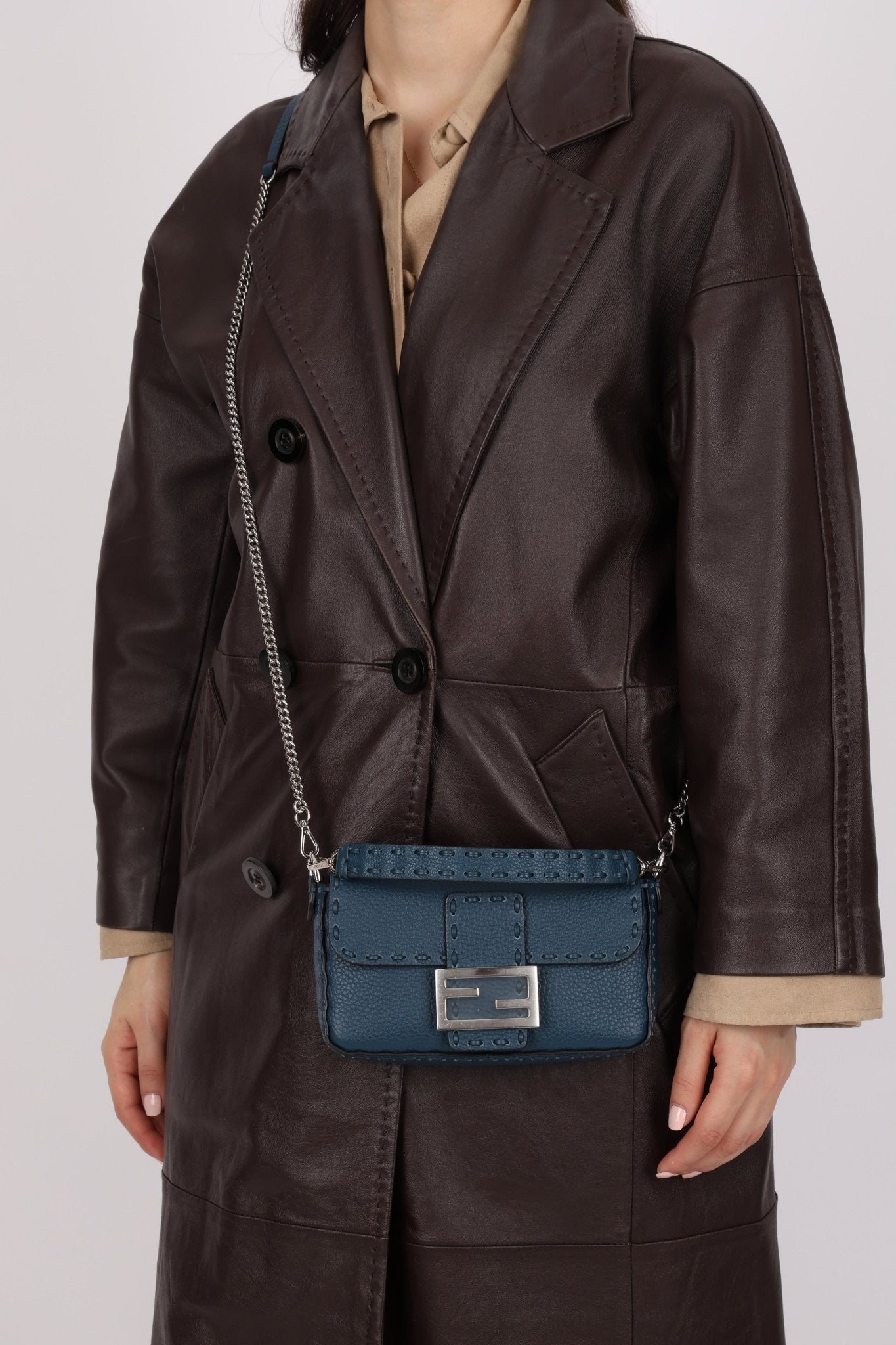 Fendi Blue Cuoio Romano Baguette Bag - FashioNica