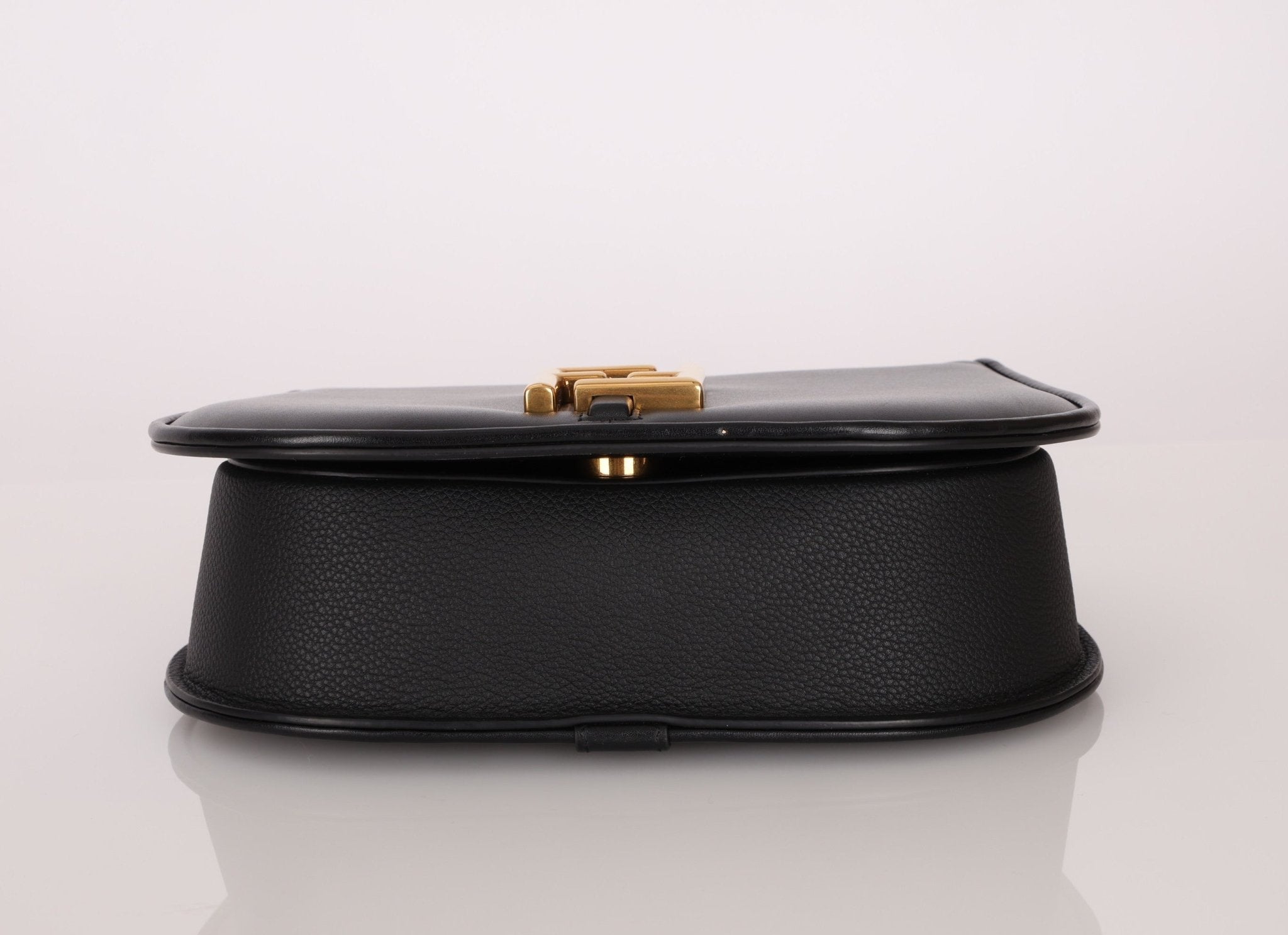 Fendi C’mon Black Medium Shoulder Bag - FashioNica