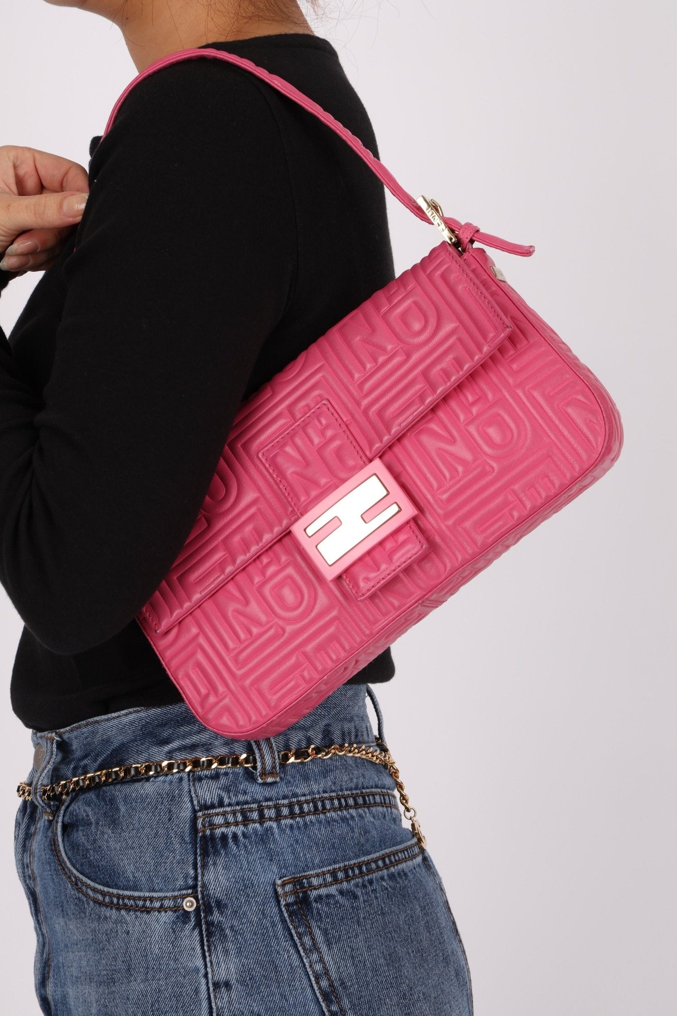 Fendi Fuchsia Logo Lambskin Embossed Baguette - FashioNica